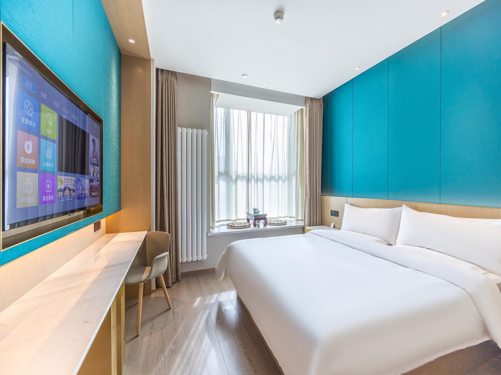 Business Queen Bed Room