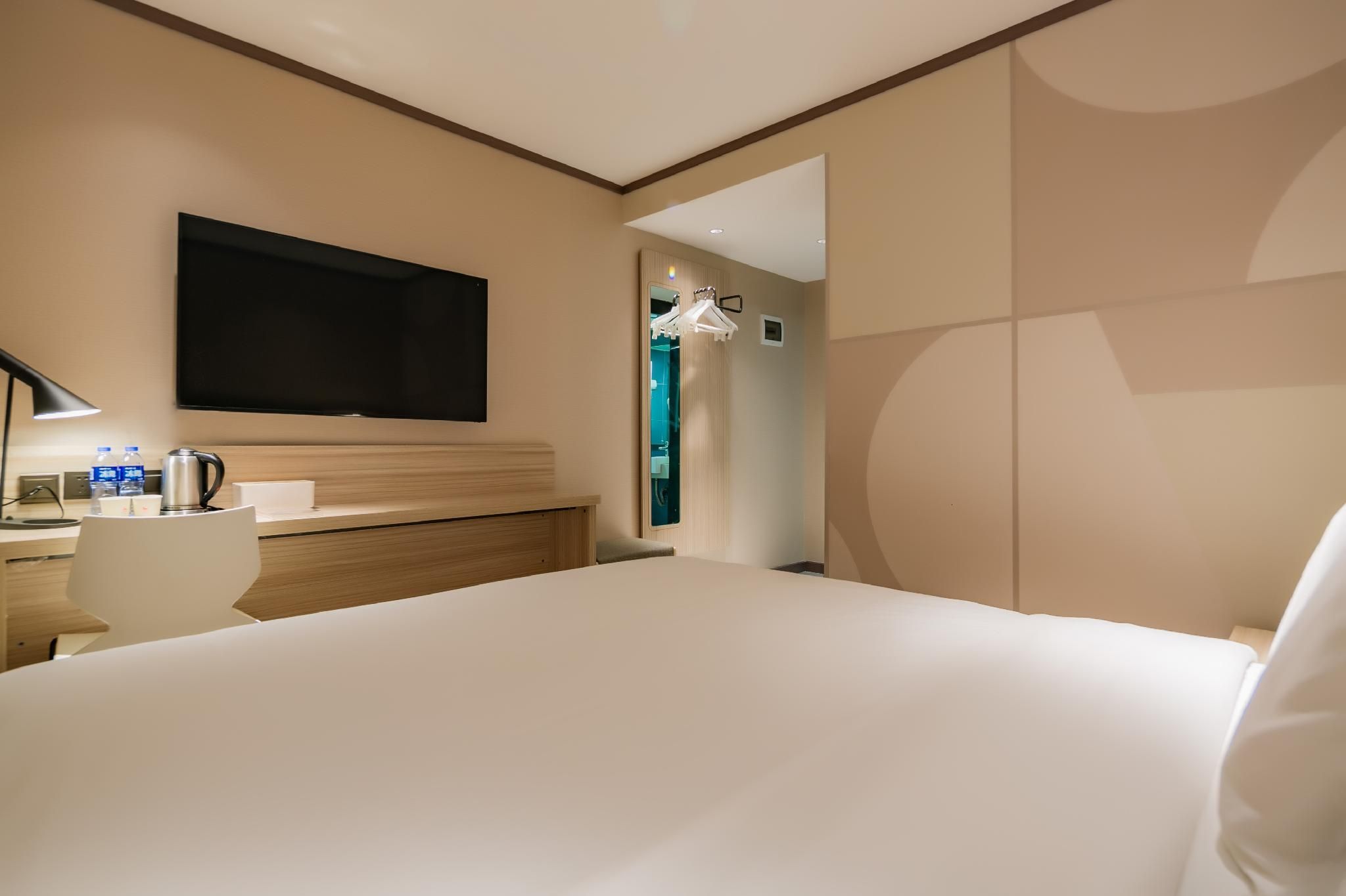 Huazhu - Bed Room A