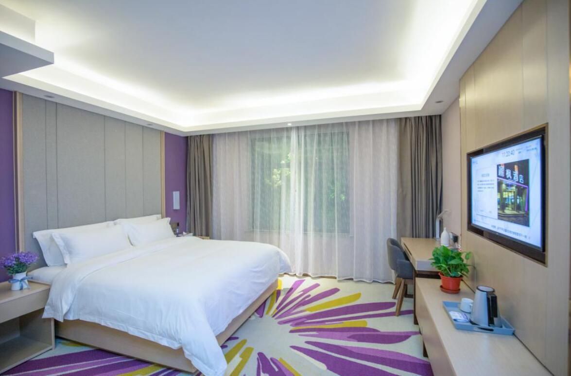 Deluxe King size bed Room