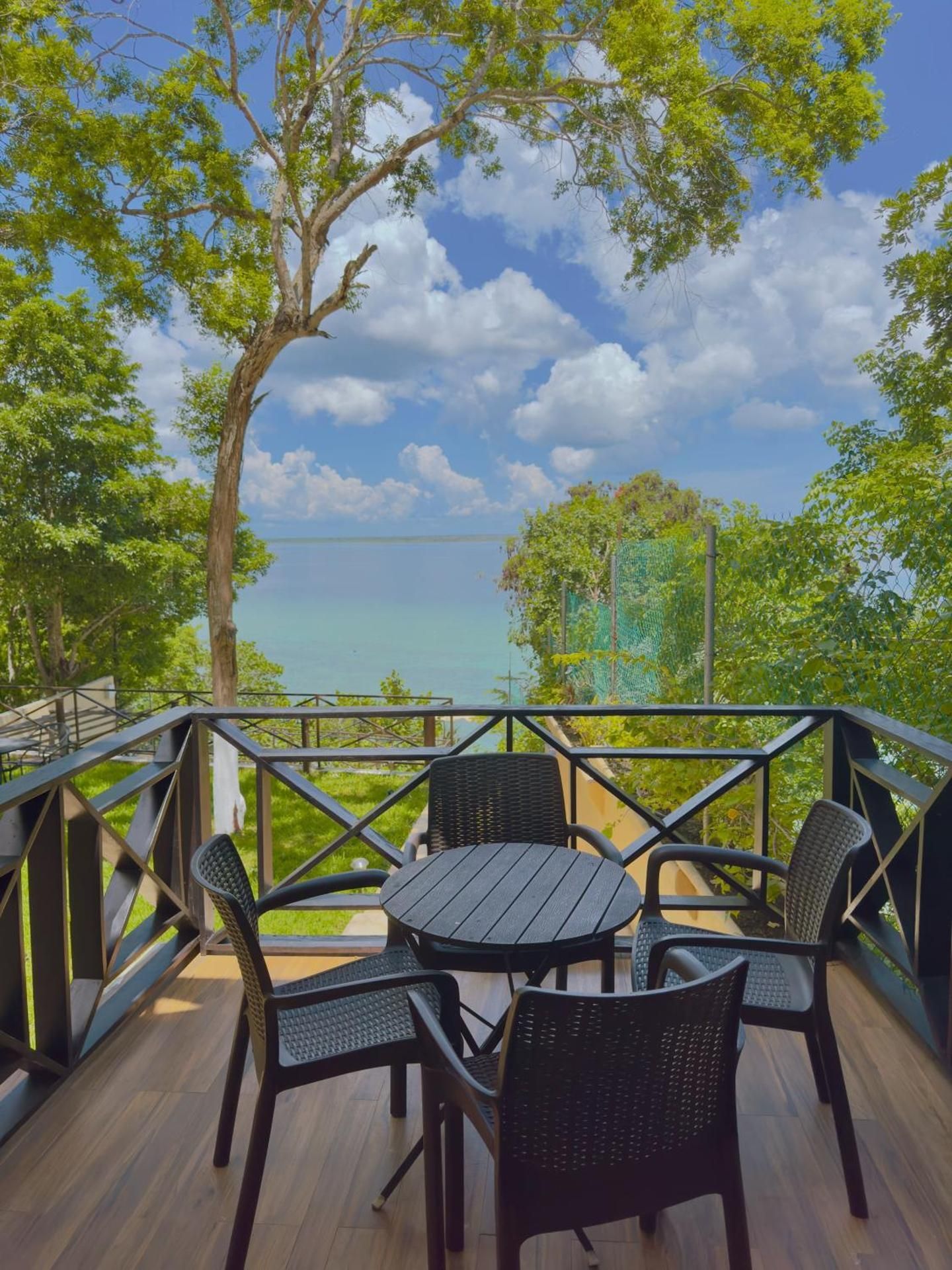 Family Room with Lake View