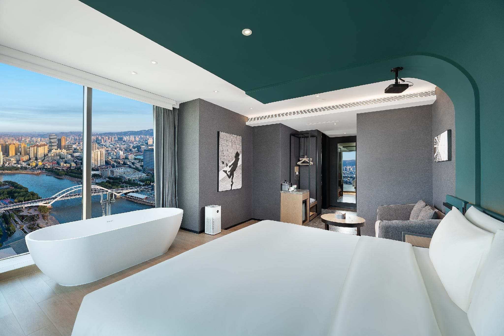 Atour S Hotel Lanzhou Convention Center High Altitude River View Atour - JIMU Xiangyu 1 Bed Room with River View