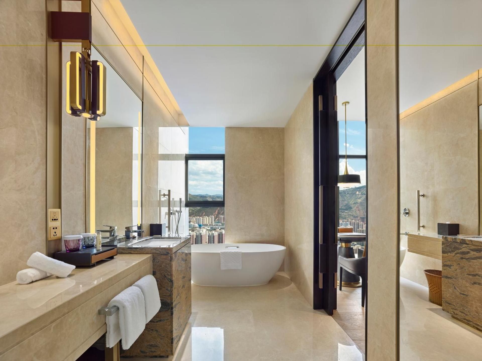 Hilton Lanzhou City Center Twin Superior Room 3