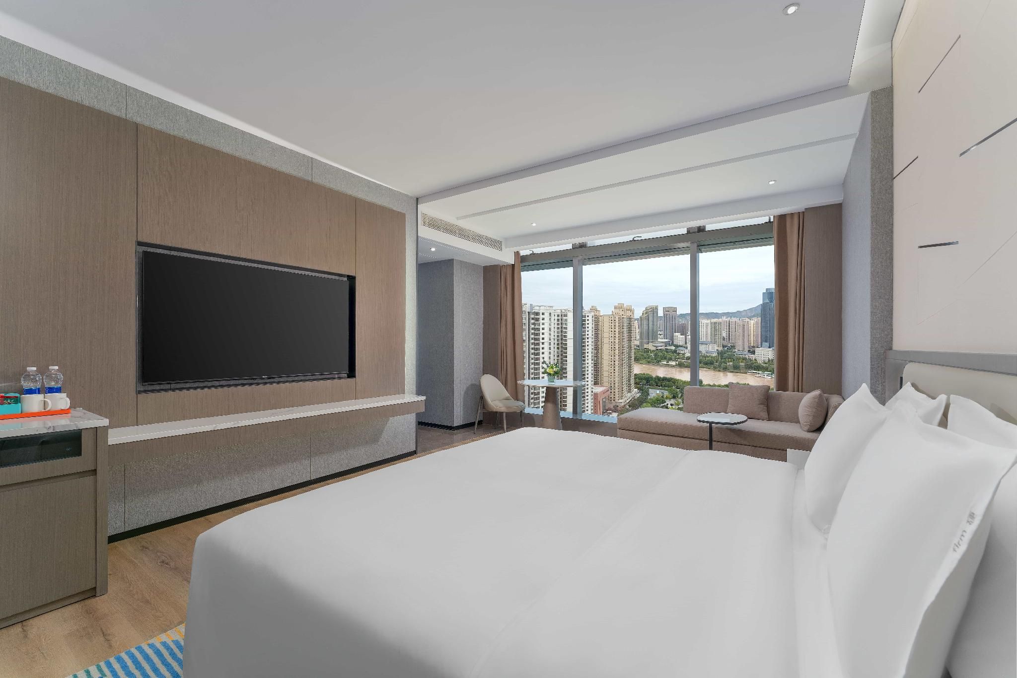 1 King Standard River View