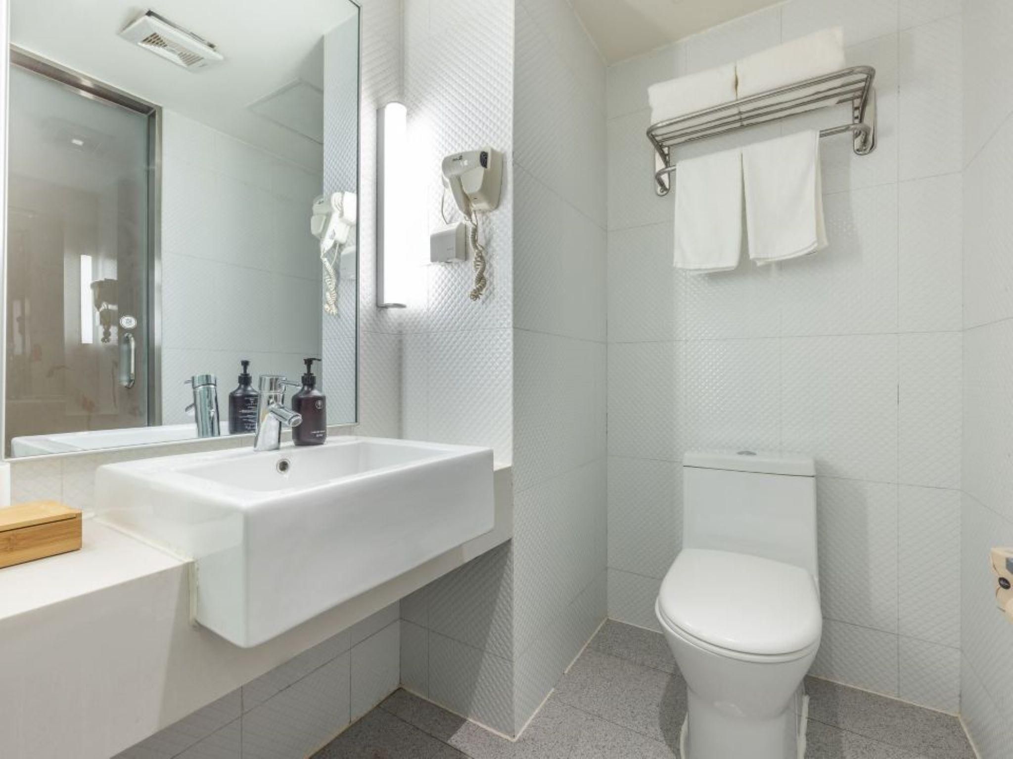 Huazhu - Speical Offer Guest Room