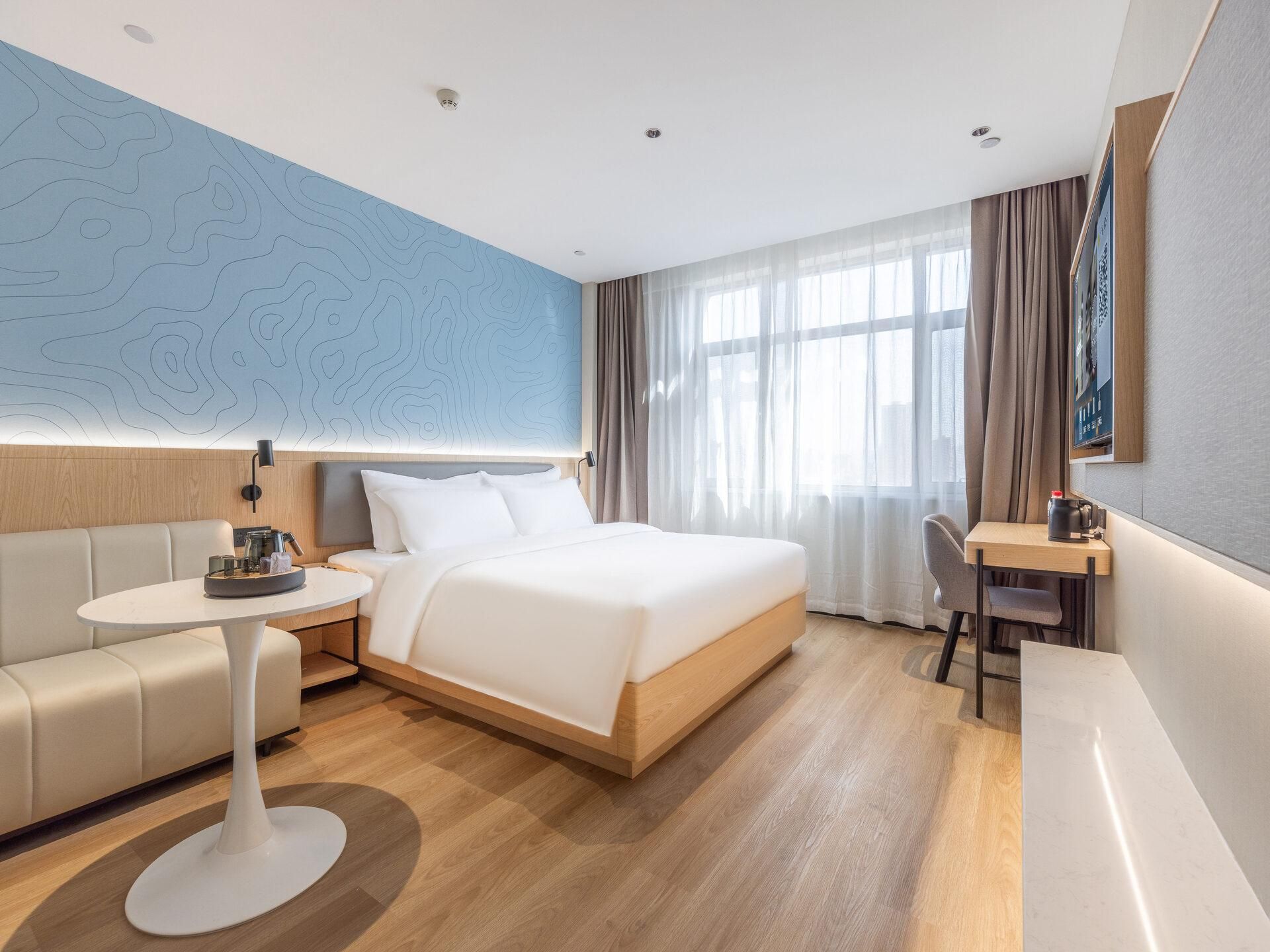 Pure King Room