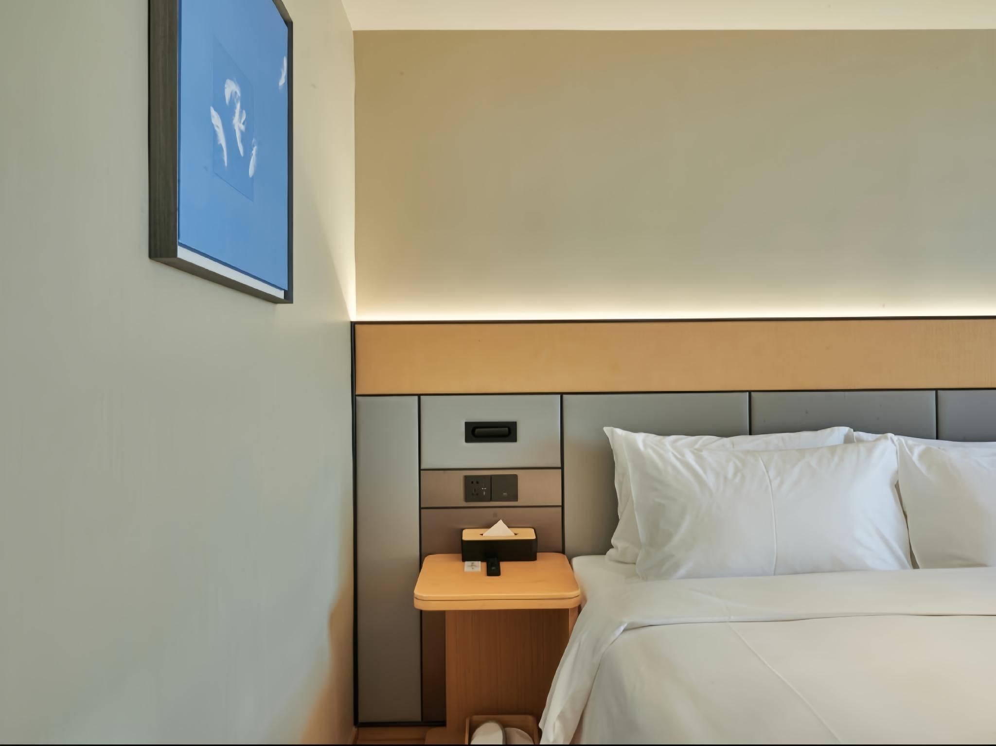 Ji Hotel Lanzhou West Railway Station Zhongtian Jian Plaza Queen Room A 2