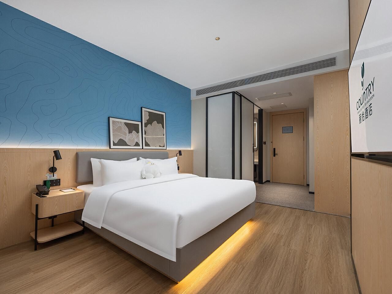 Pure King Room