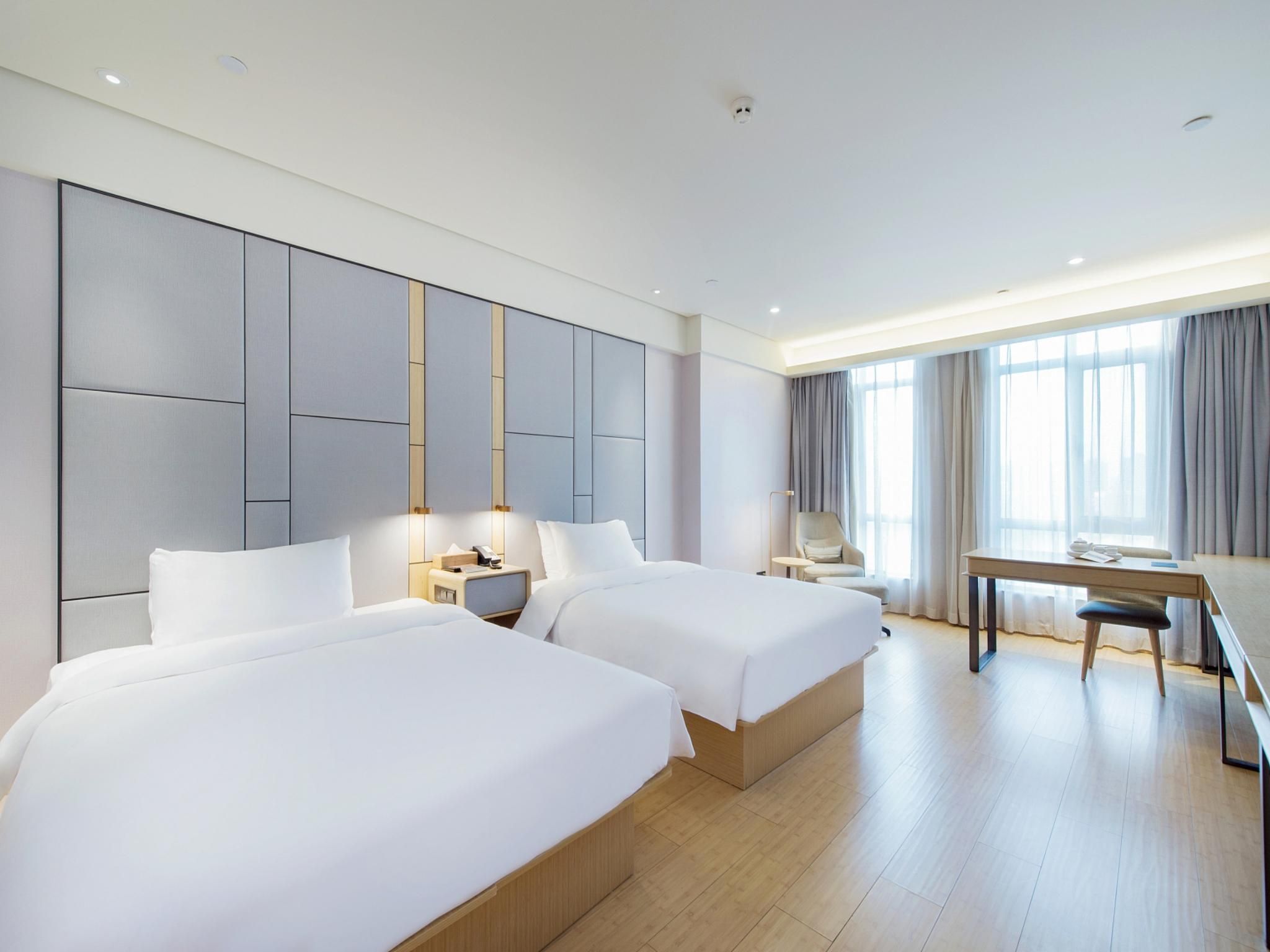 Twin Business Room