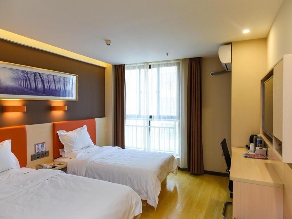 Featured Twin Room