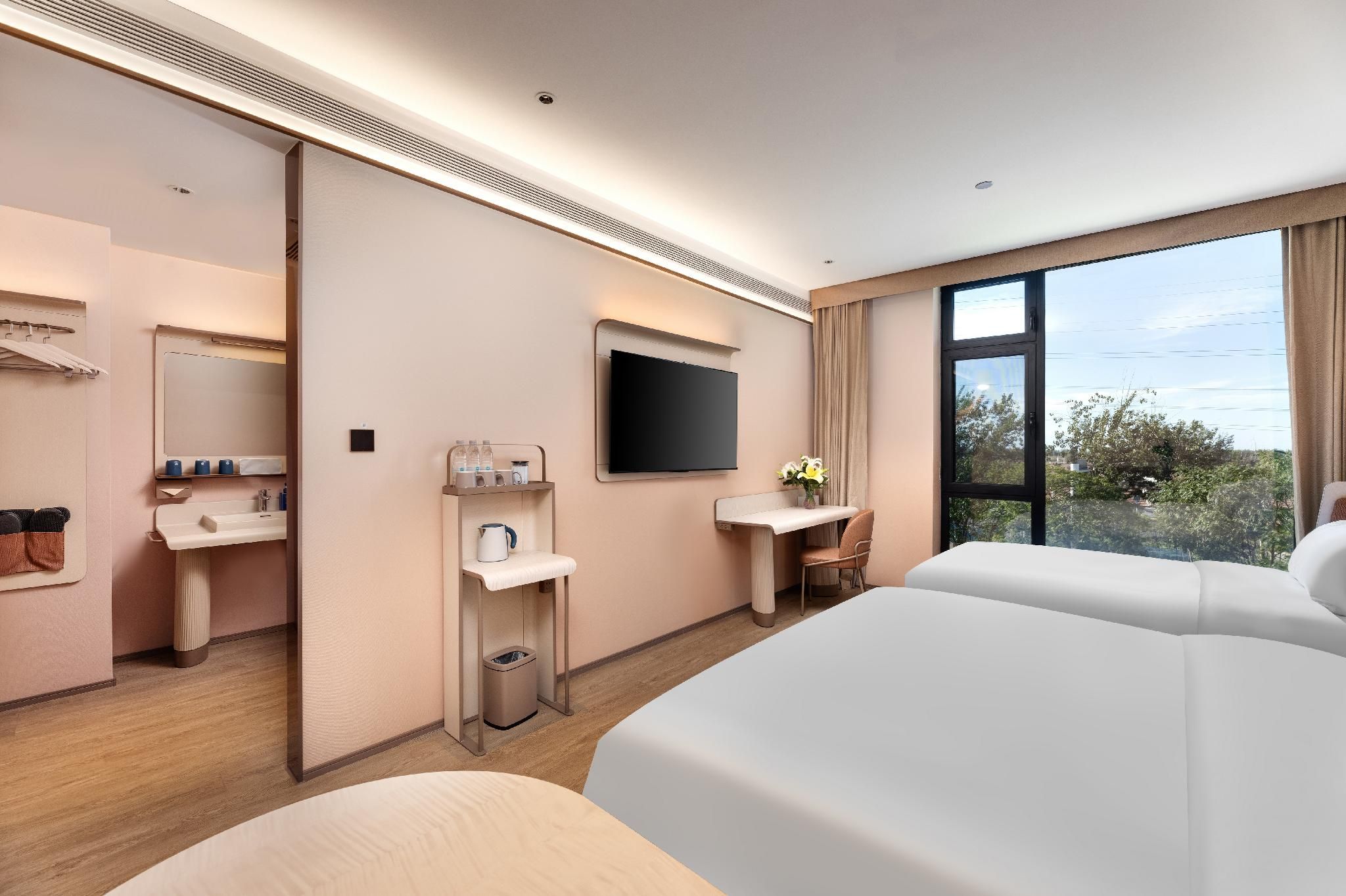 Deluxe Family Room, Guest room