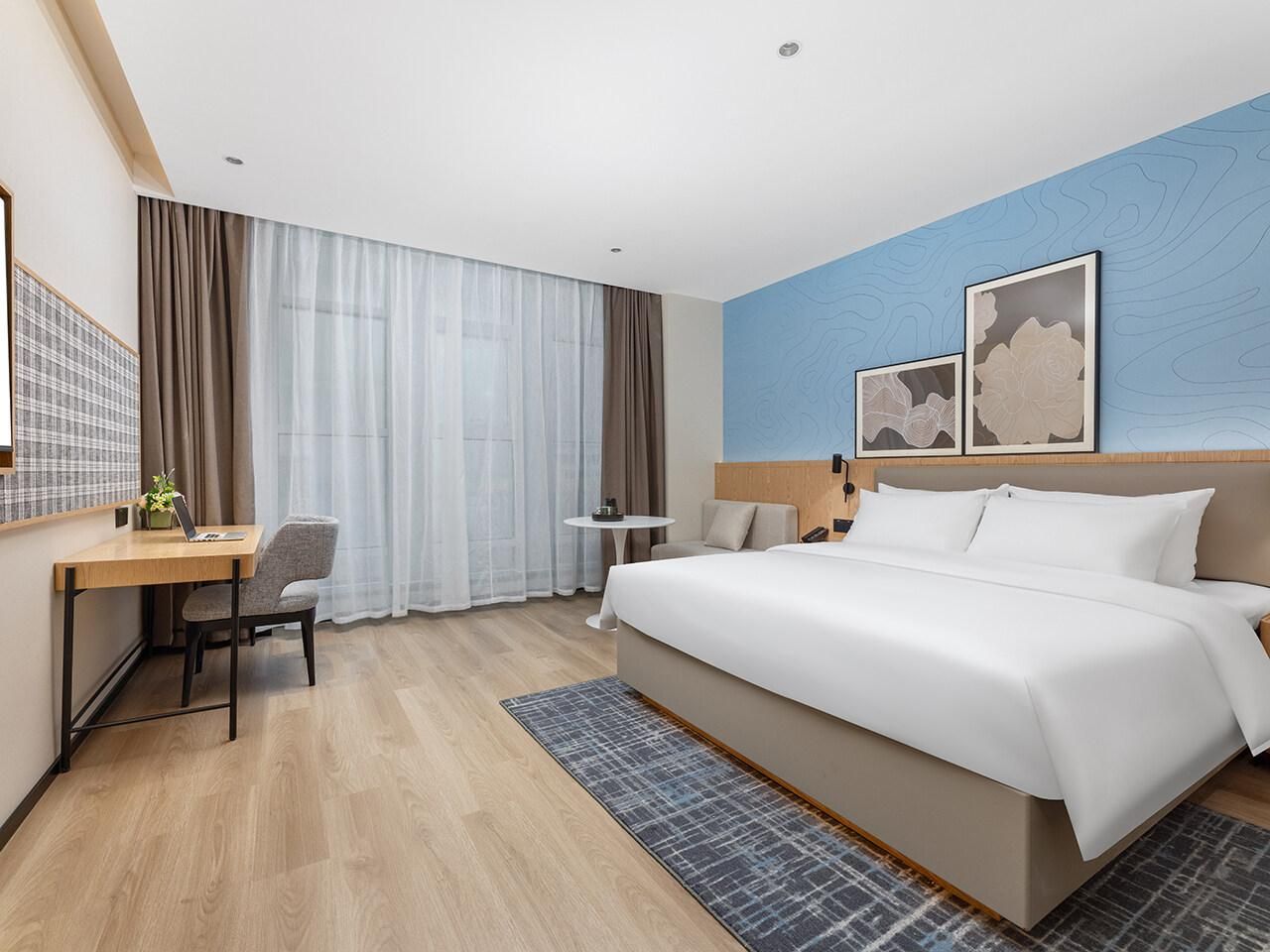 WH - Deluxe Bed Room