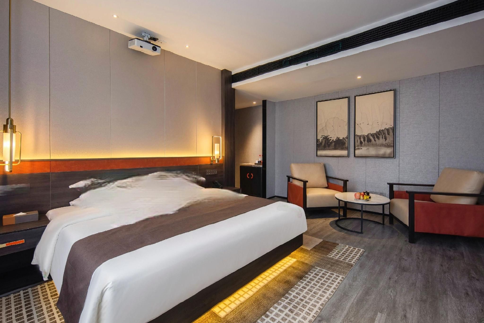 Deluxe Room with Bathtub