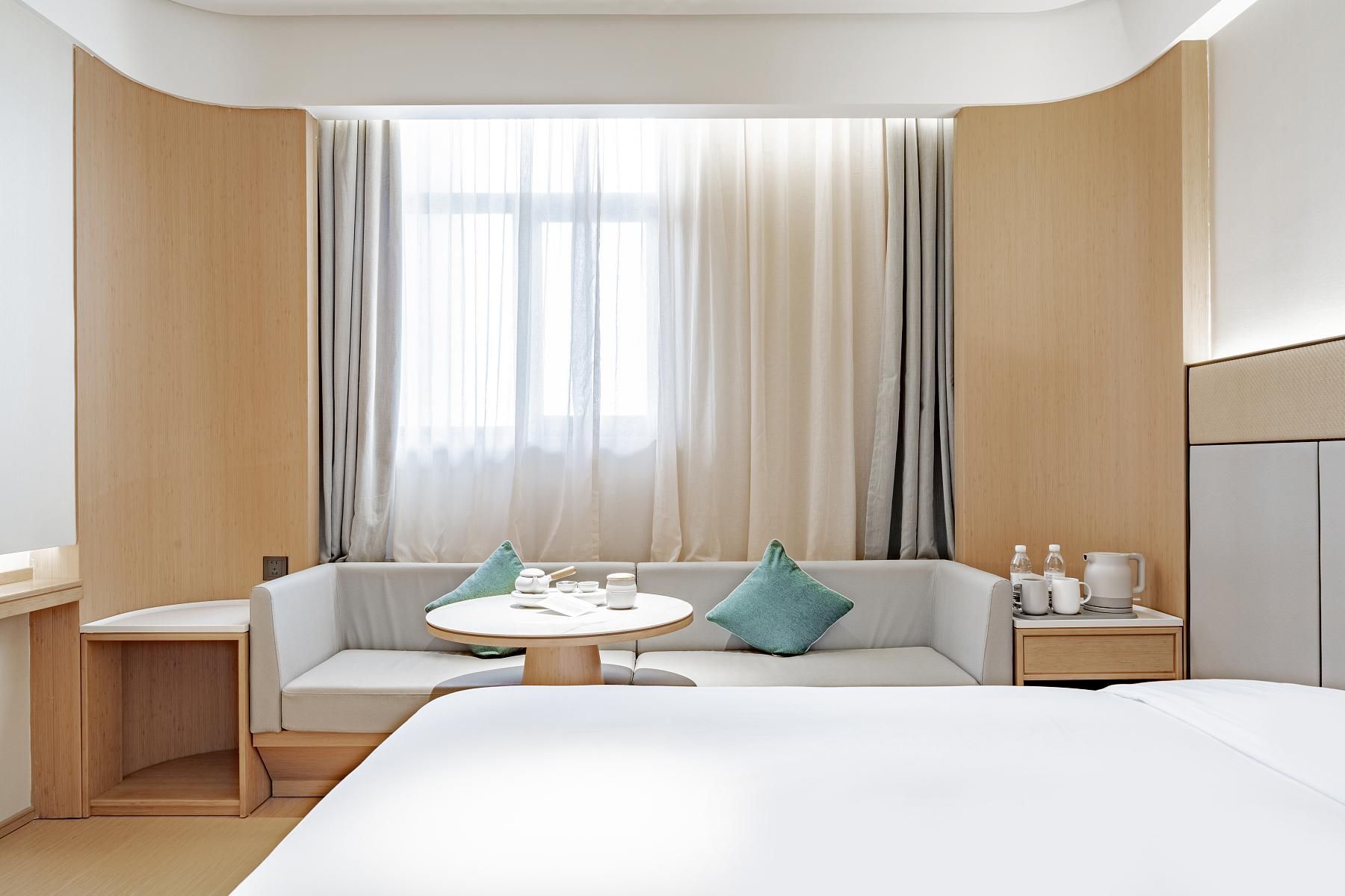 Huazhu - Superior BedRoom