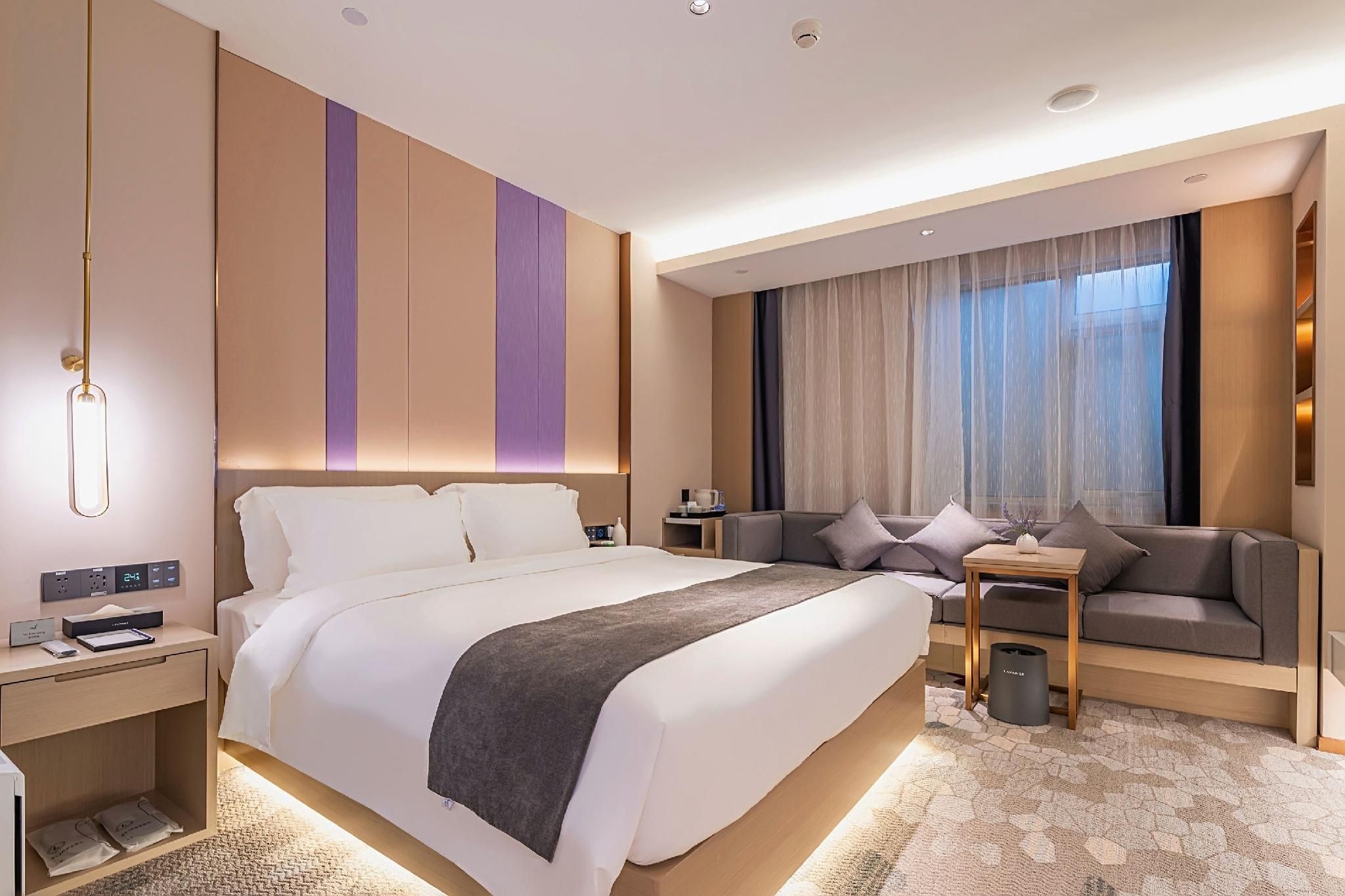 WH - Deluxe Bed Room