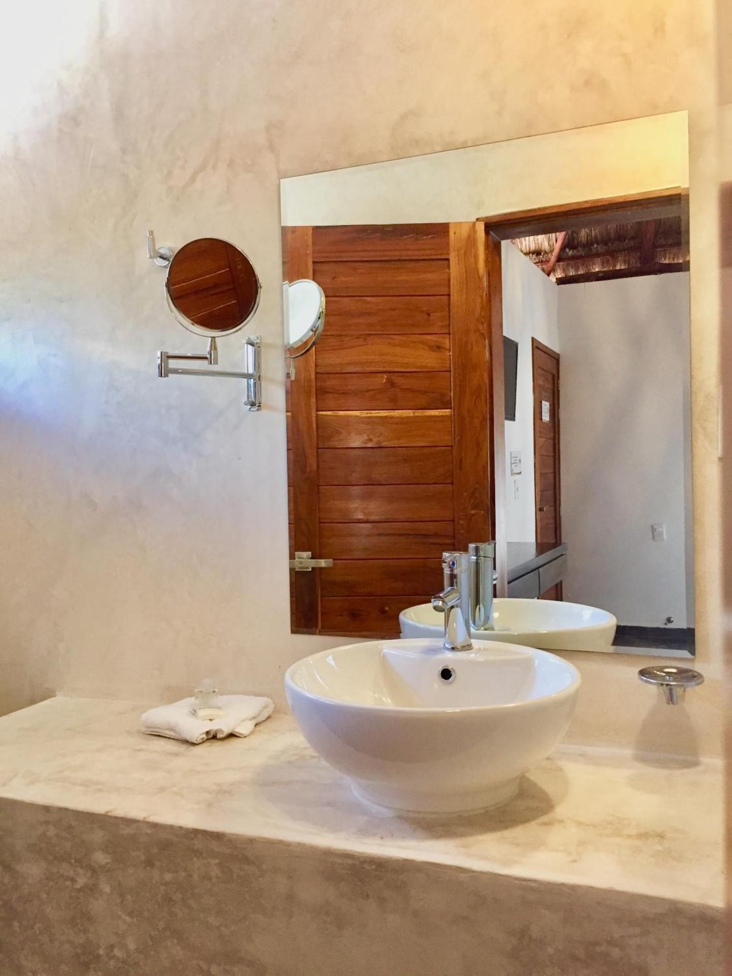 Deluxe Suite with one King Size Bed