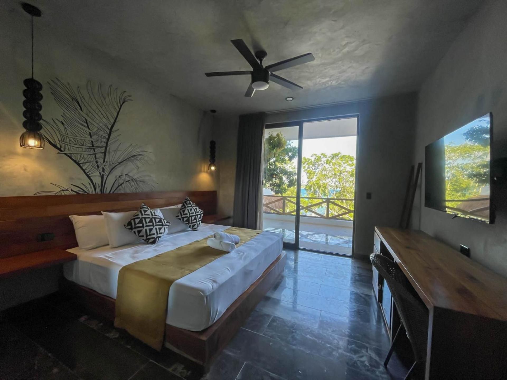 King Room with Lake View