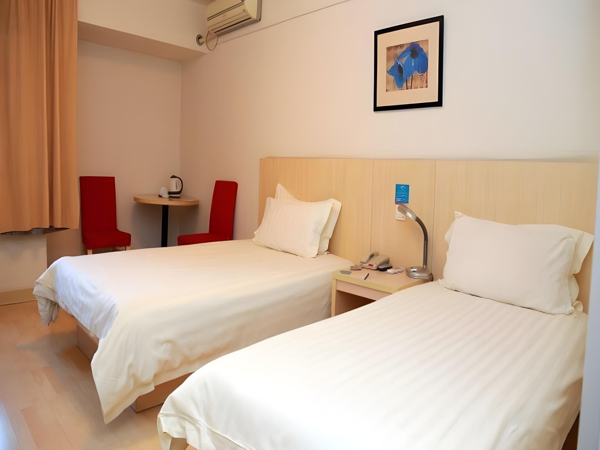 Business Standard Room A