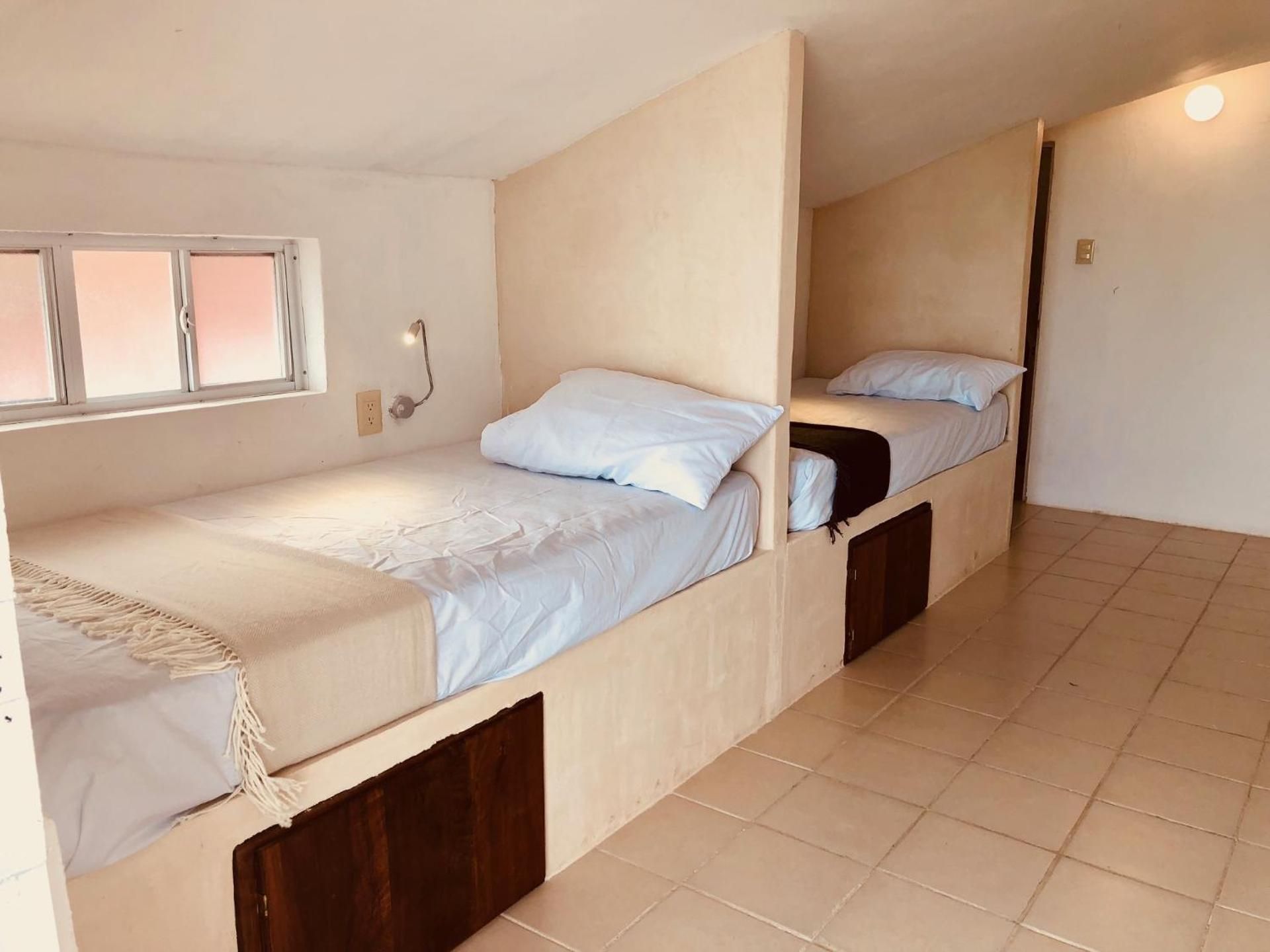 Quadruple Single Bed Room With Lake View