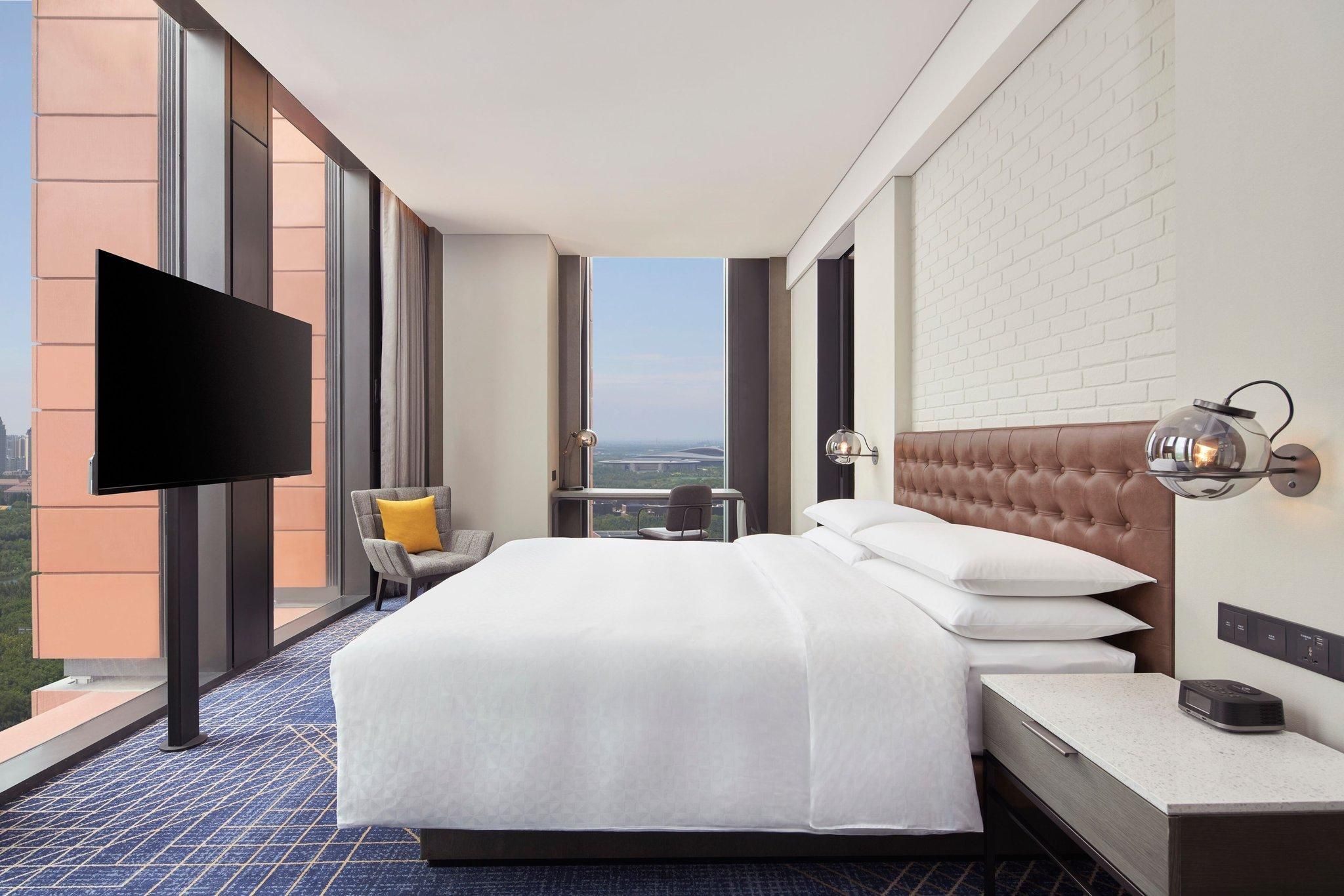 Premium King, Guest room, 1 King, High floor