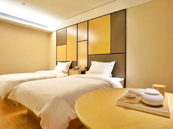 Twin Superior Room