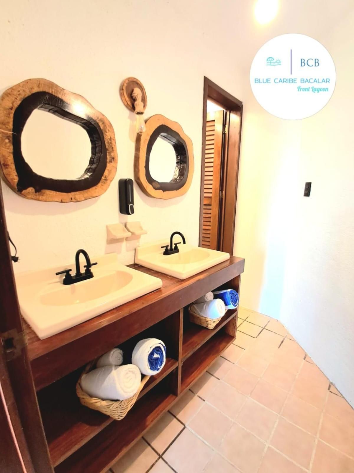 Suite with Lake View