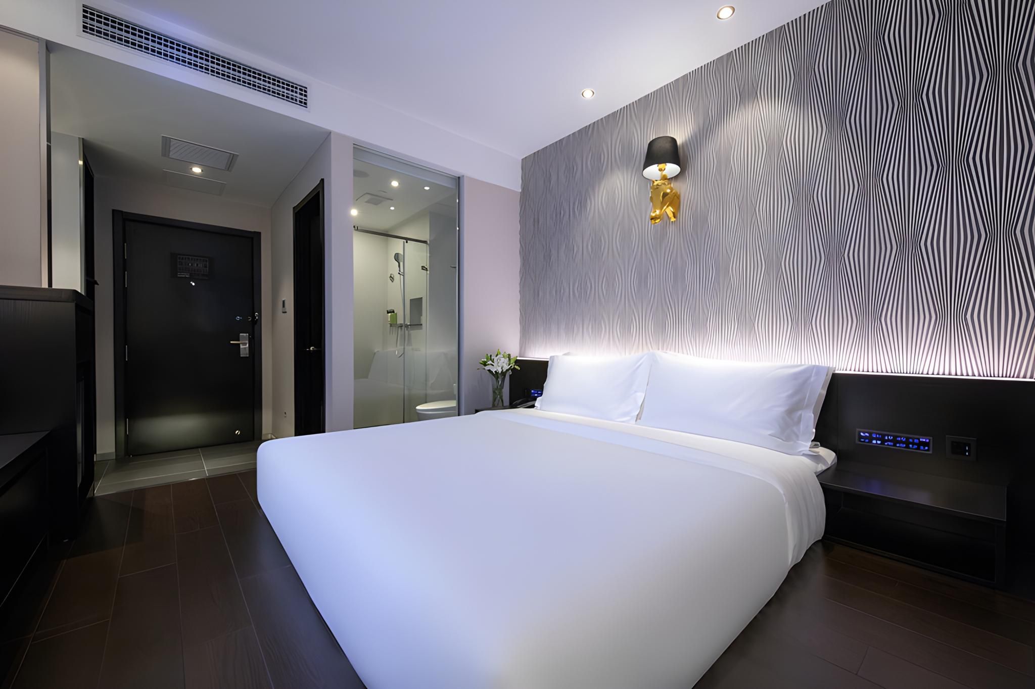 Tatami Queen Room