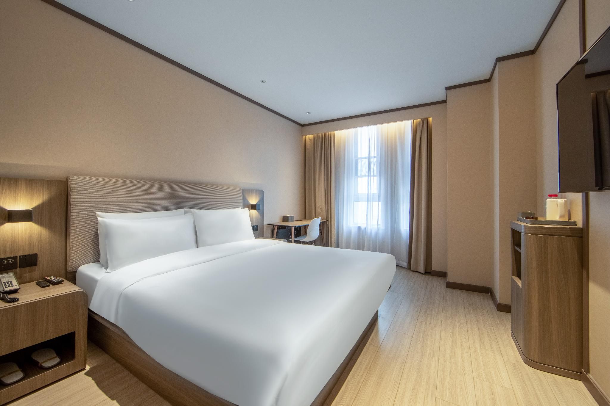Huazhu - Superior BedRoom