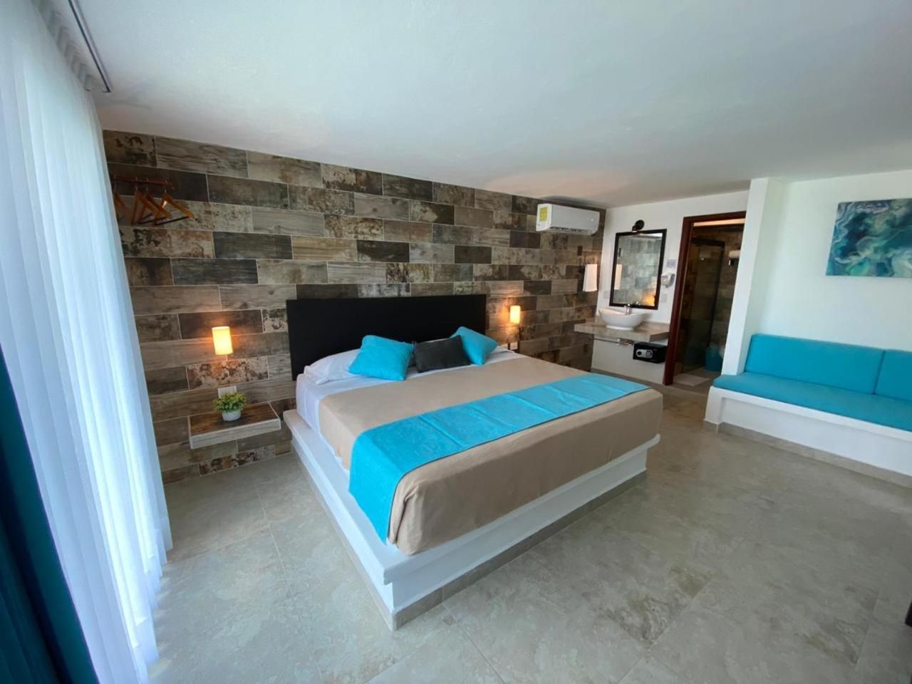 Family Room with Lake View