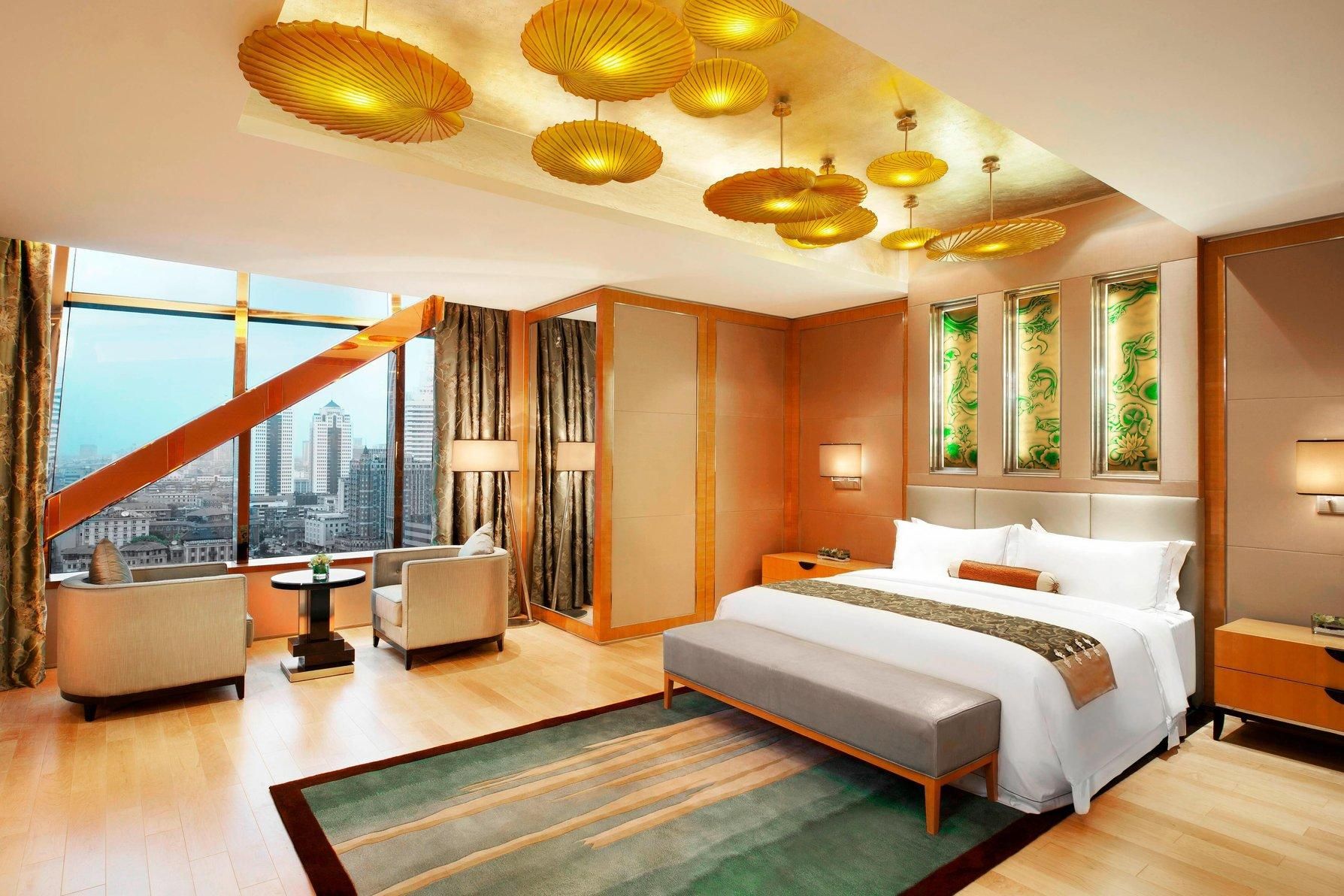 2 bedroom presidential suite, bedroom 1: 1 king, bedroom 2: 1 king, riverfront view