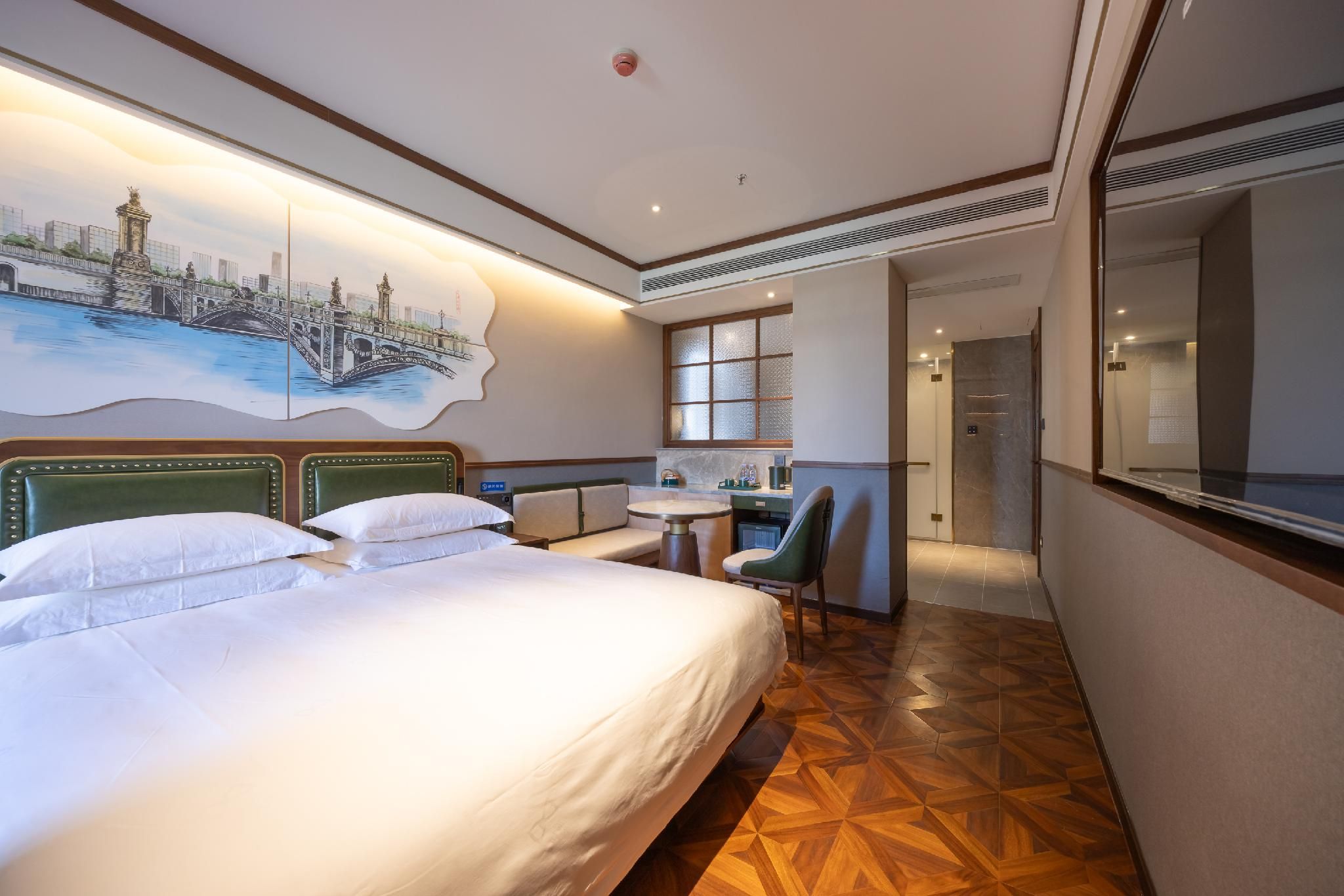 Comfort King Room