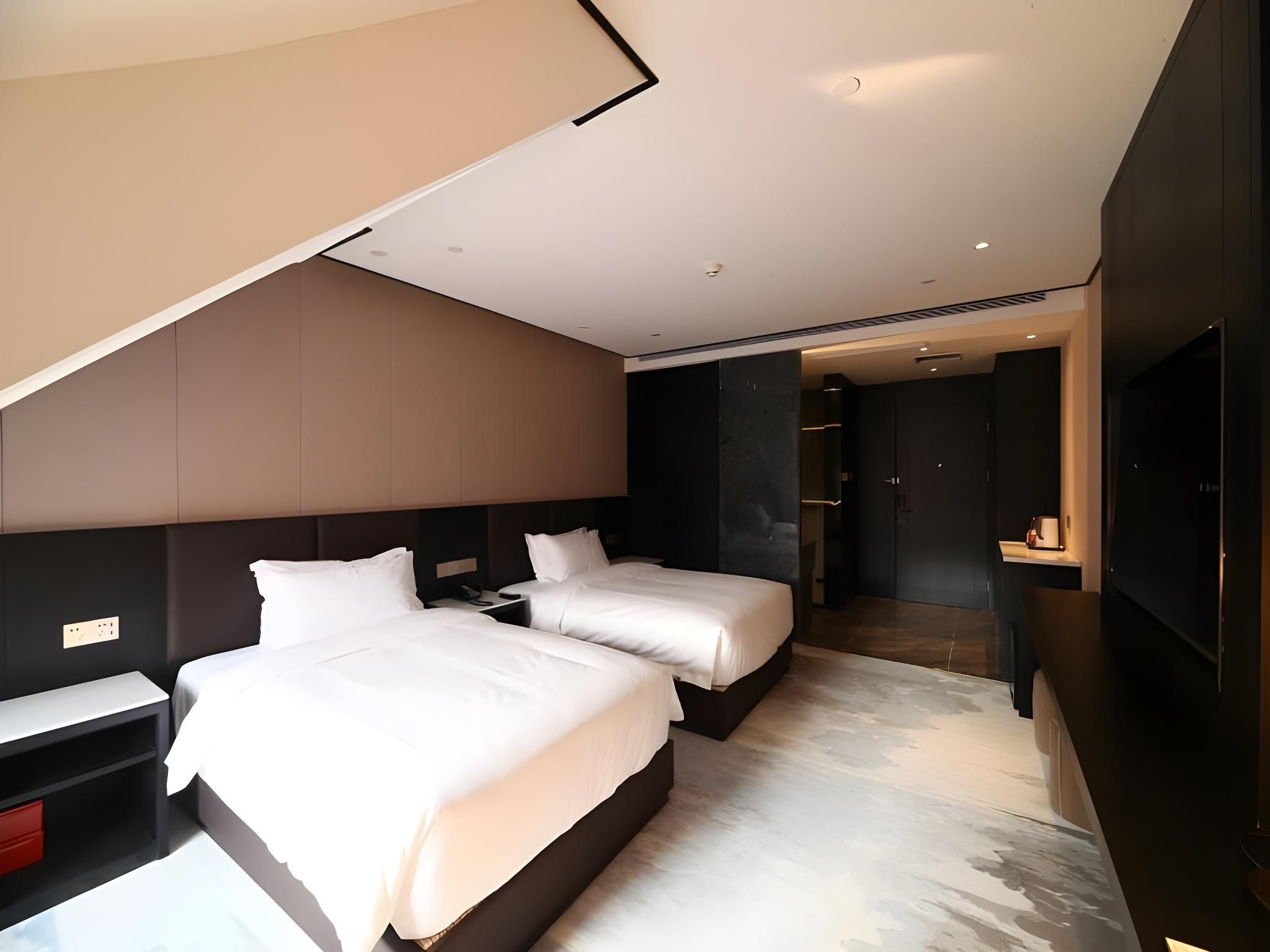 Featured Twin Room