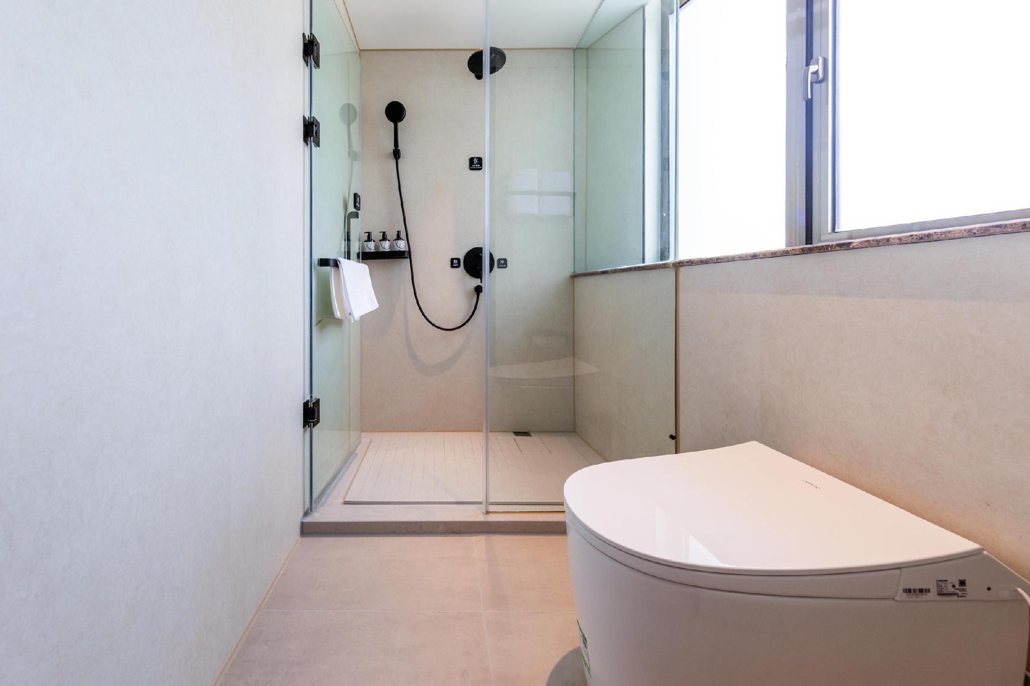 Atour - Select 1 Bed Room