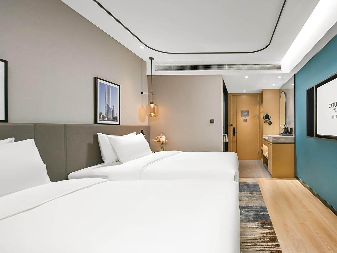 Deluxe Twin Bed Room