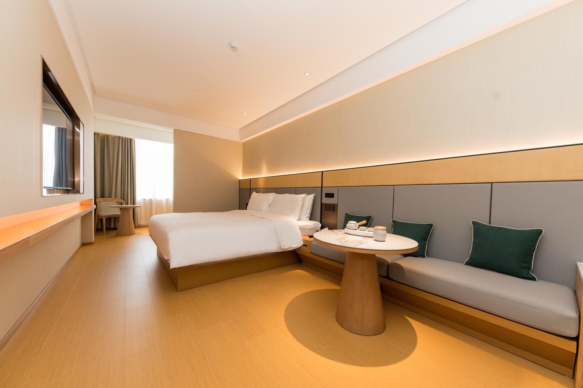 Huazhu - Superior BedRoom
