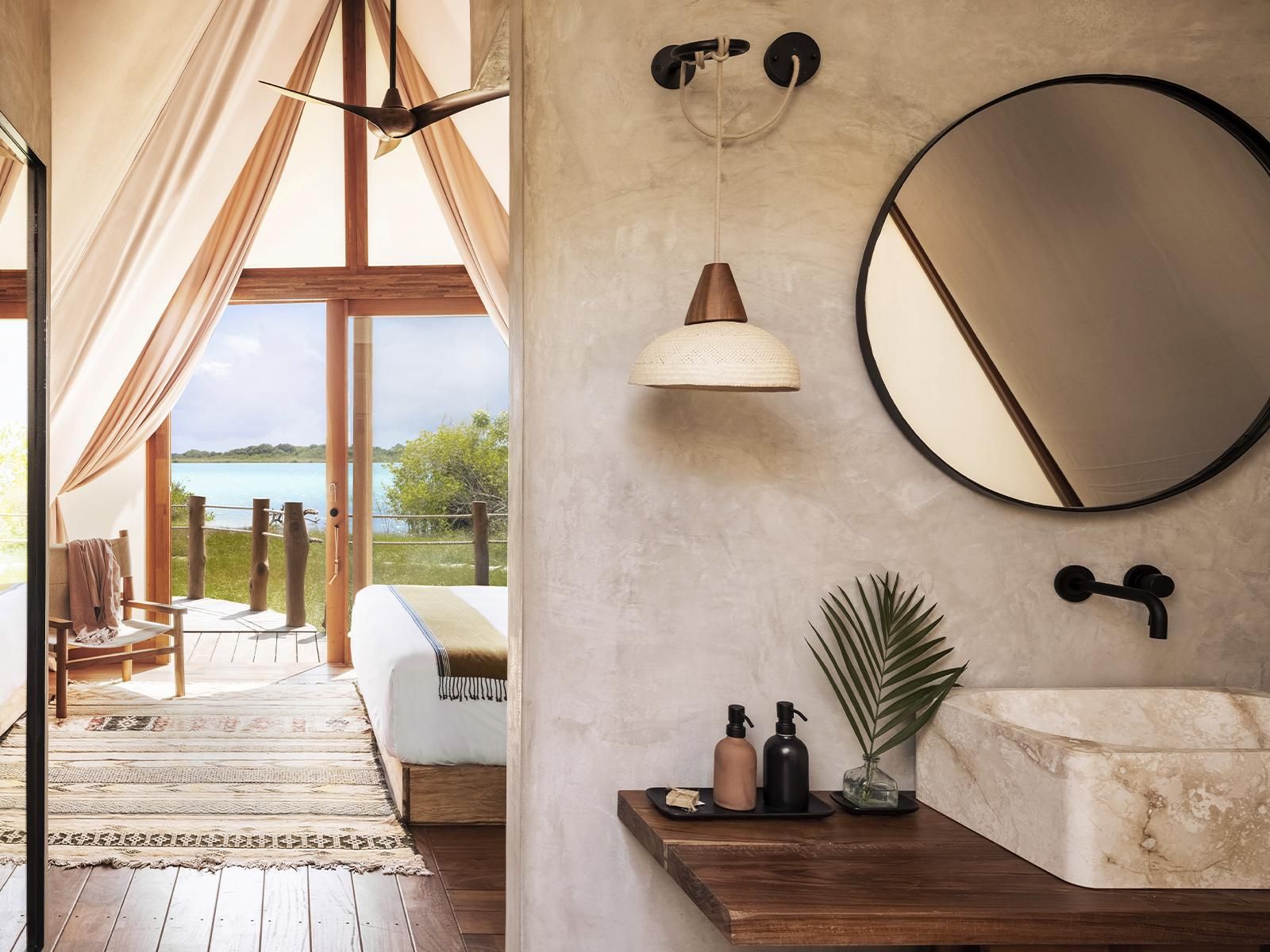 Lagoon Room