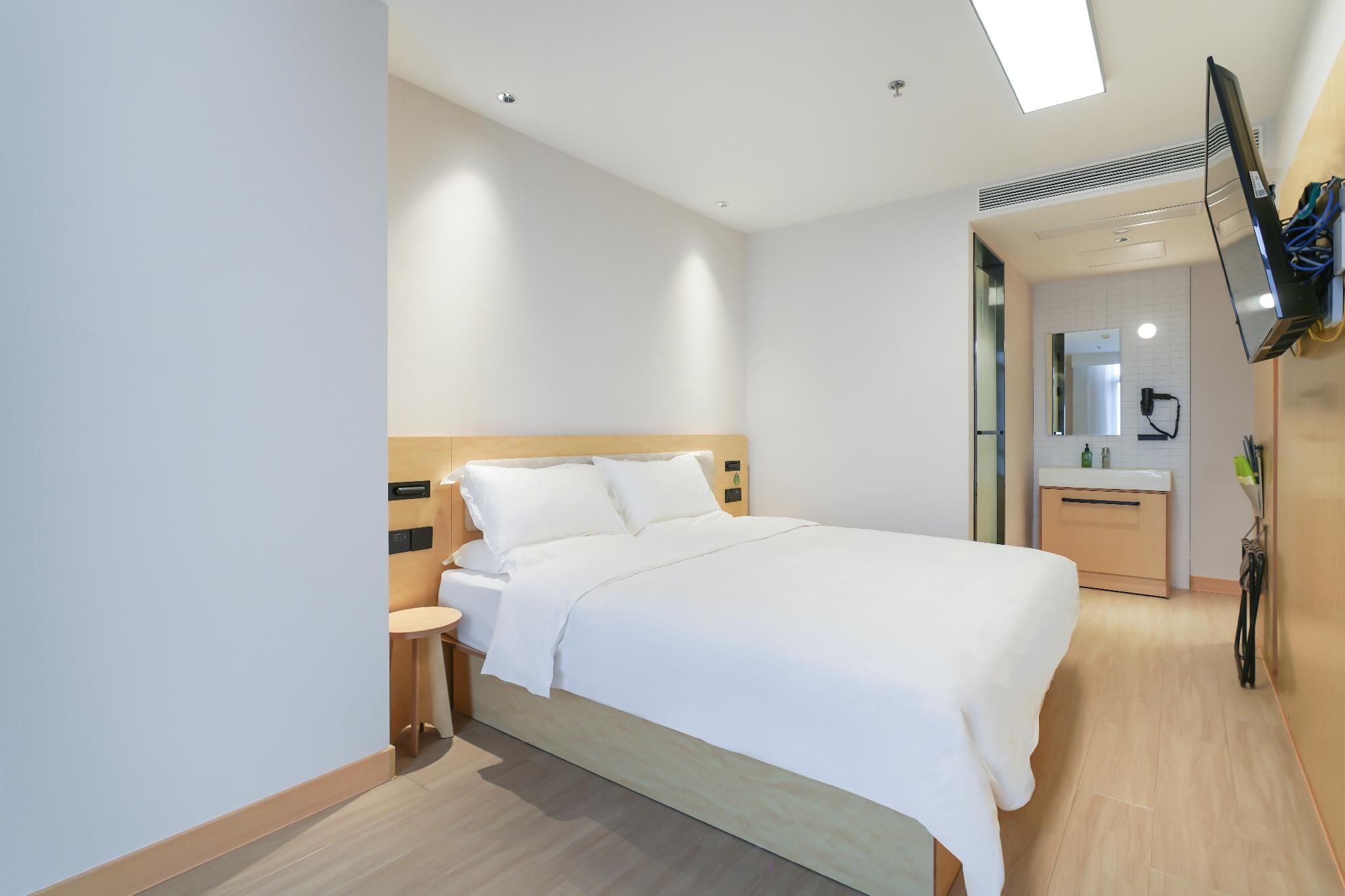 Huazhu - Business Bed Room