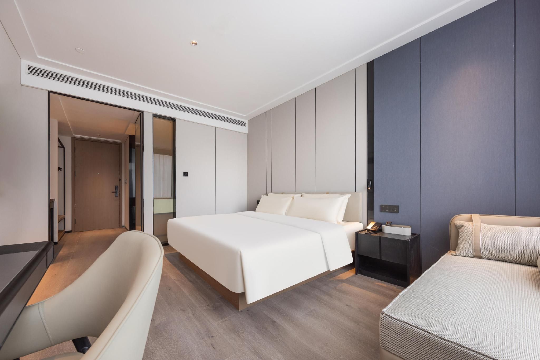 Executive room, Guest room, 1 Queen