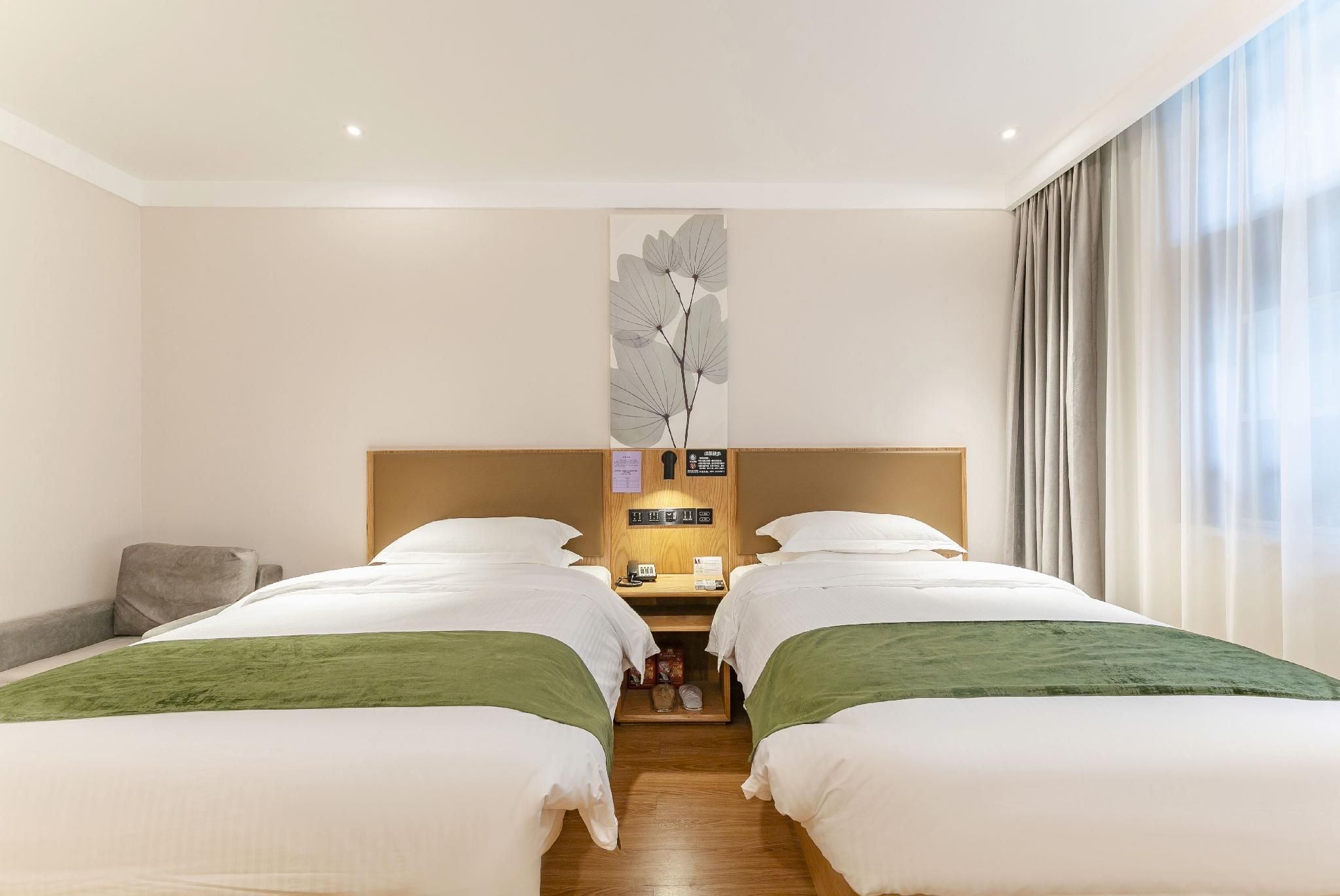 2 Bed Twin Superior Room