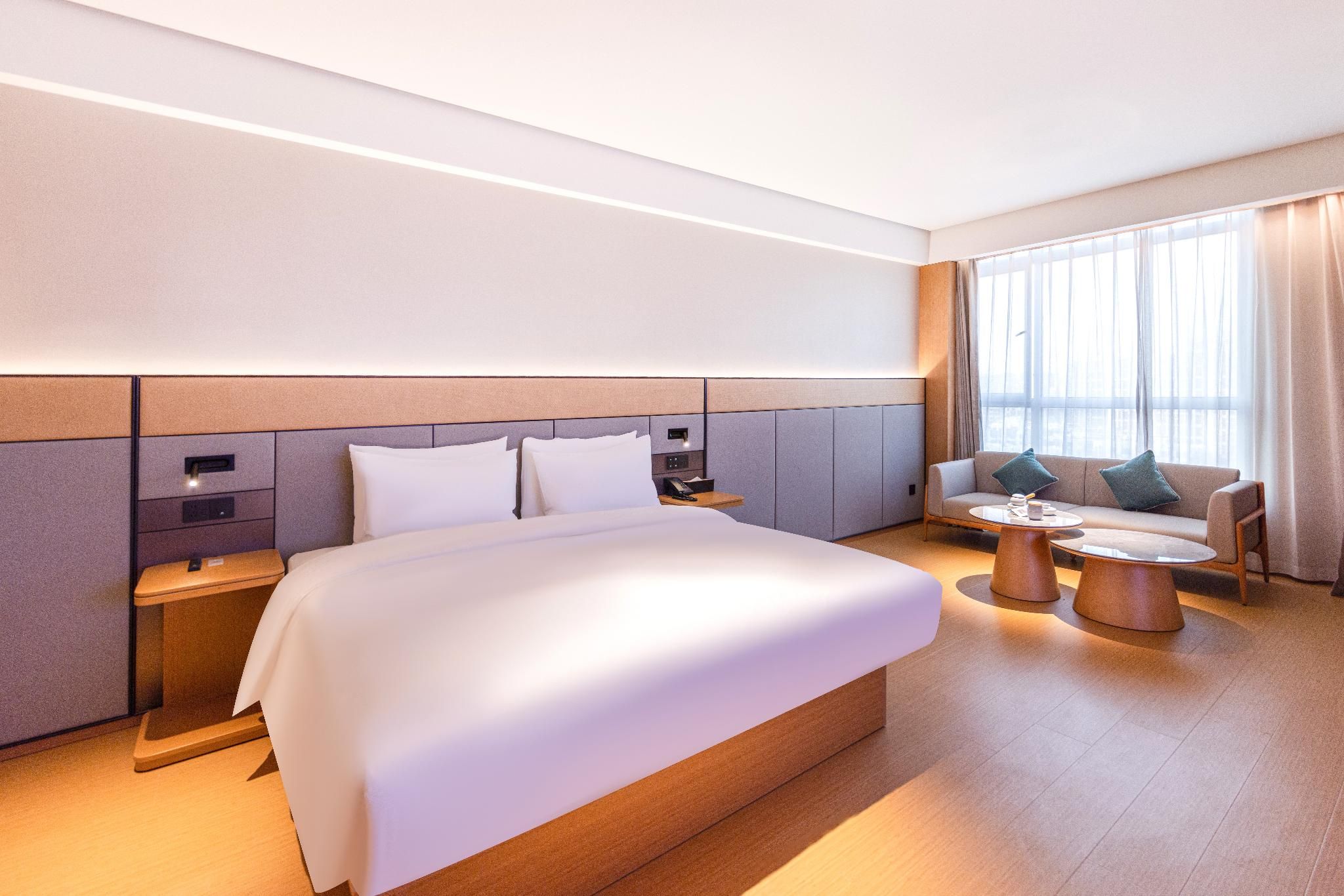 Huazhu - Superior BedRoom