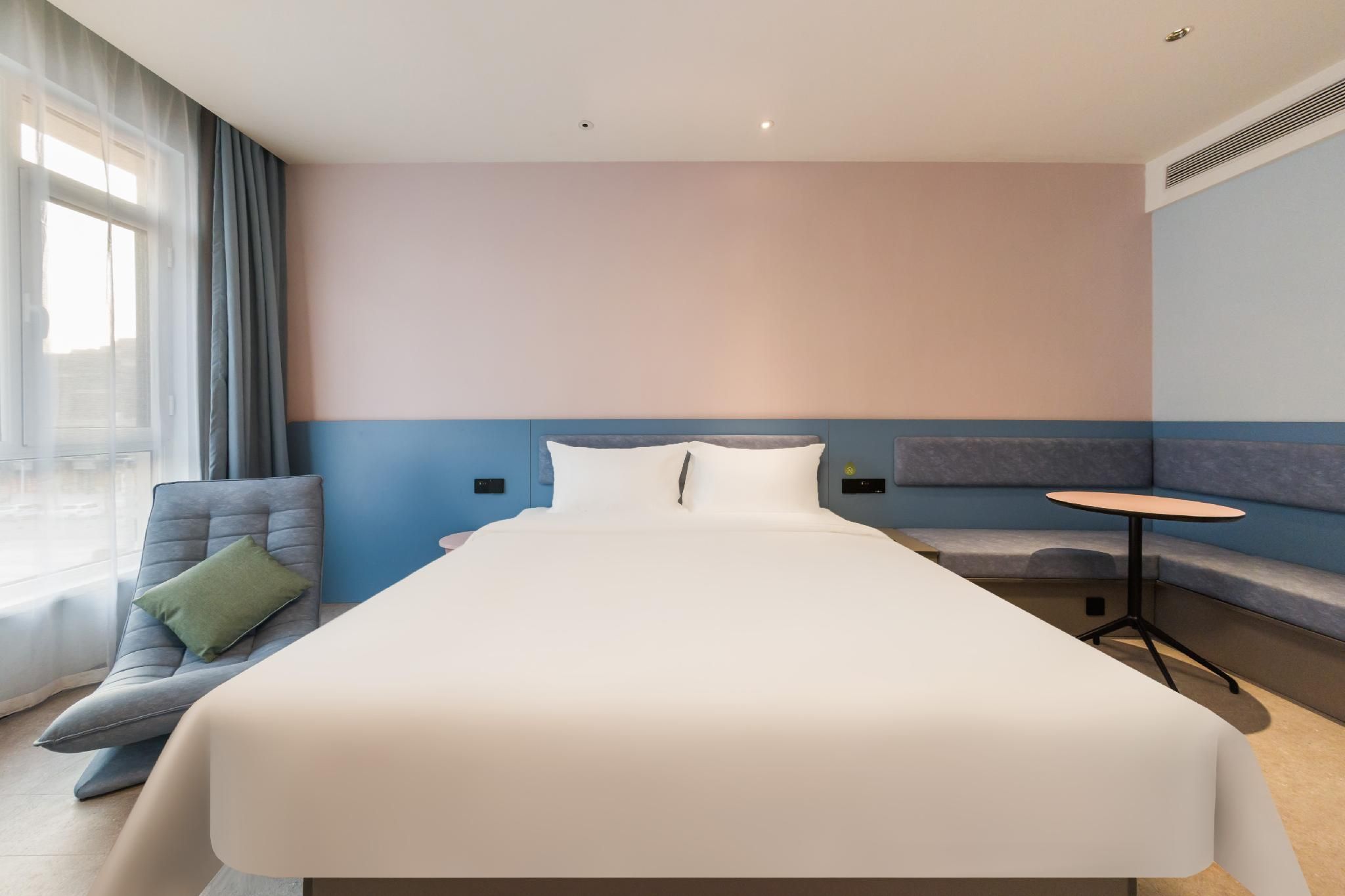 Huazhu - Business Bed Room