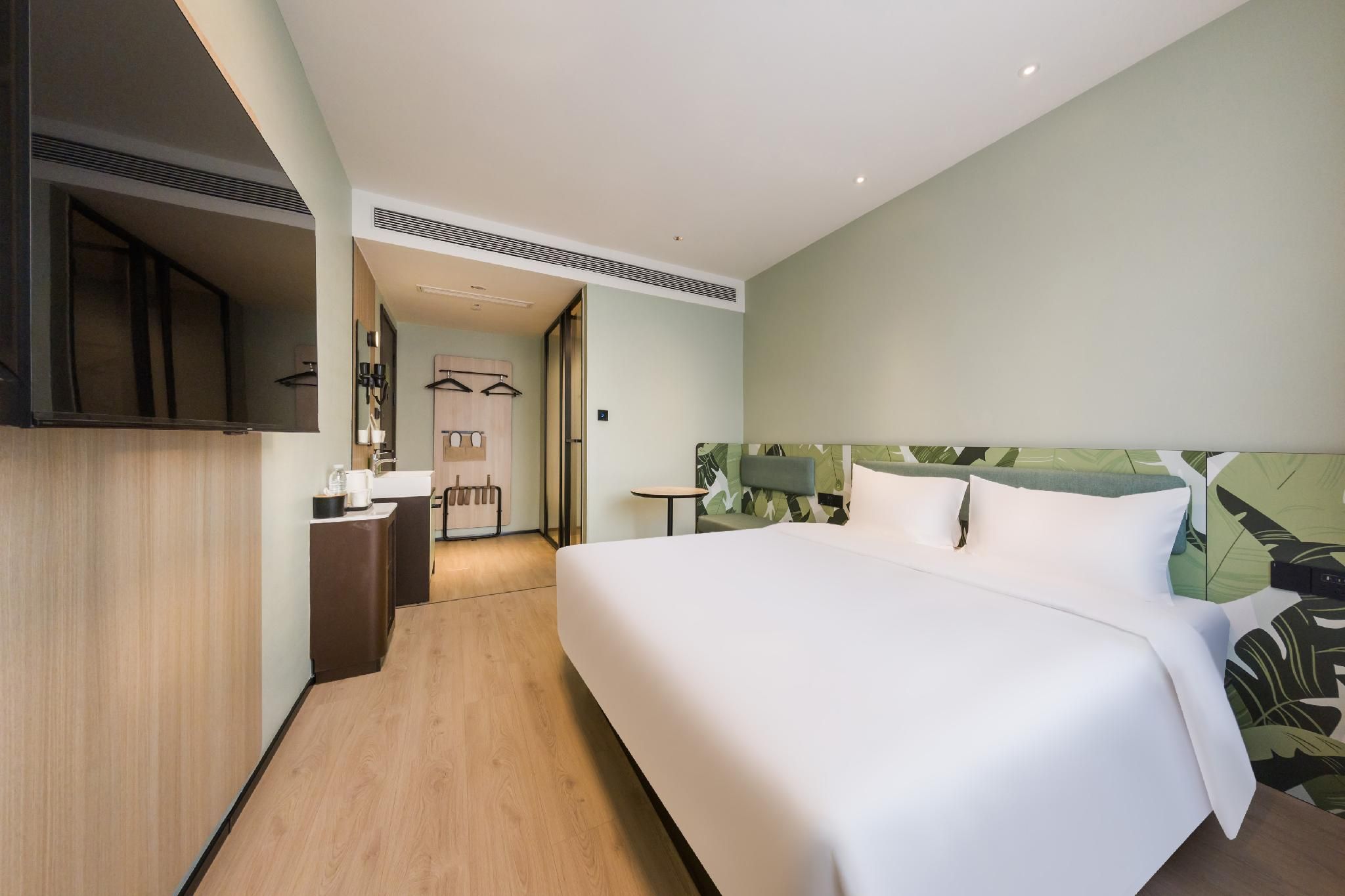 Huazhu - Business Bed Room