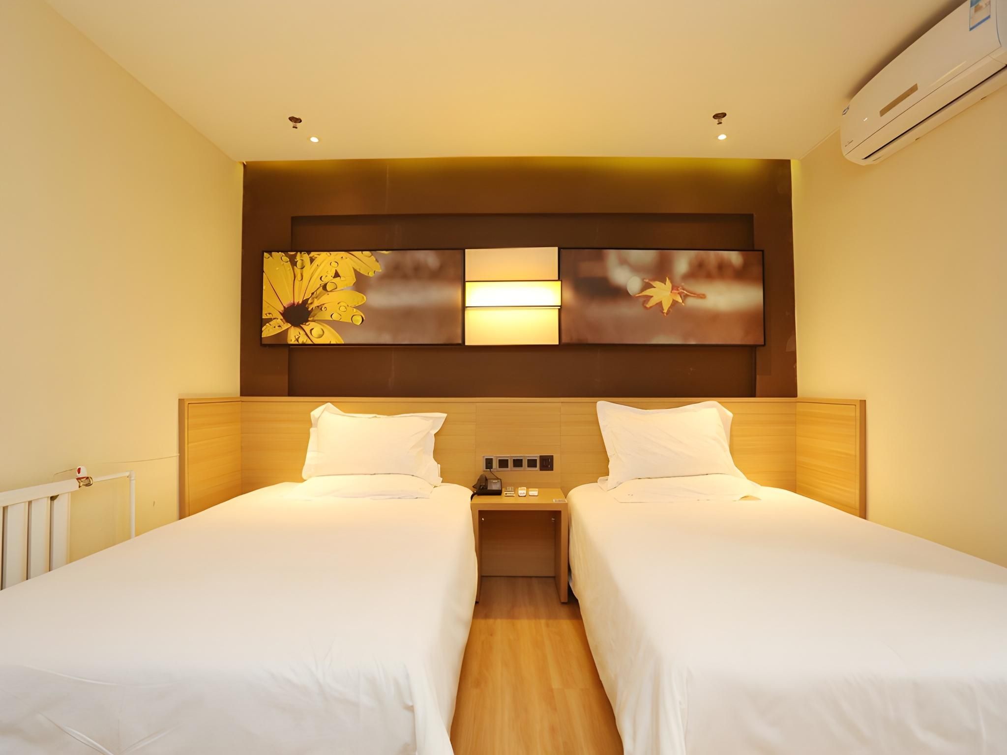 IU Compact U - Comfort Twin Room