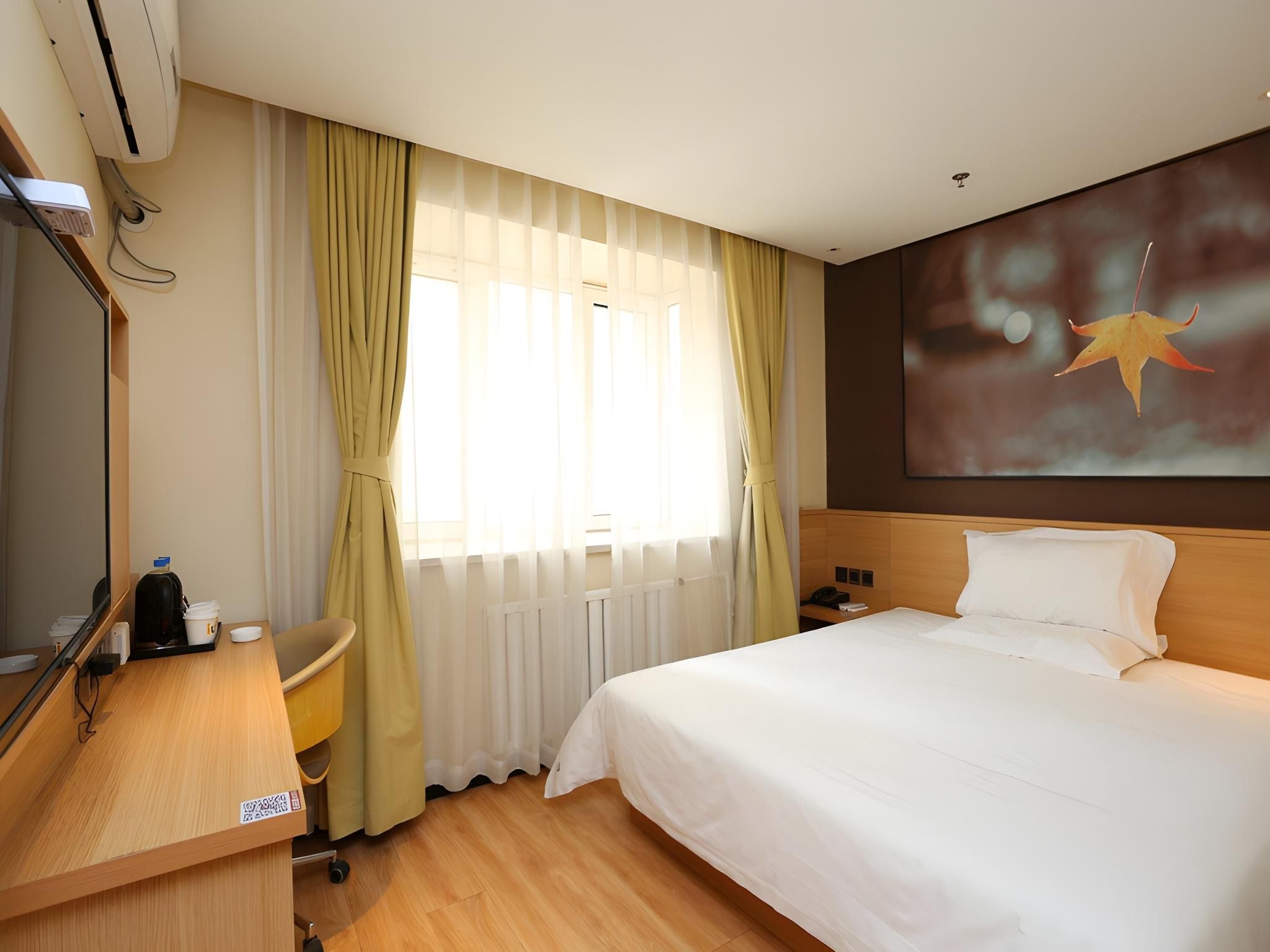 IU Compact U - Comfort Bed Room