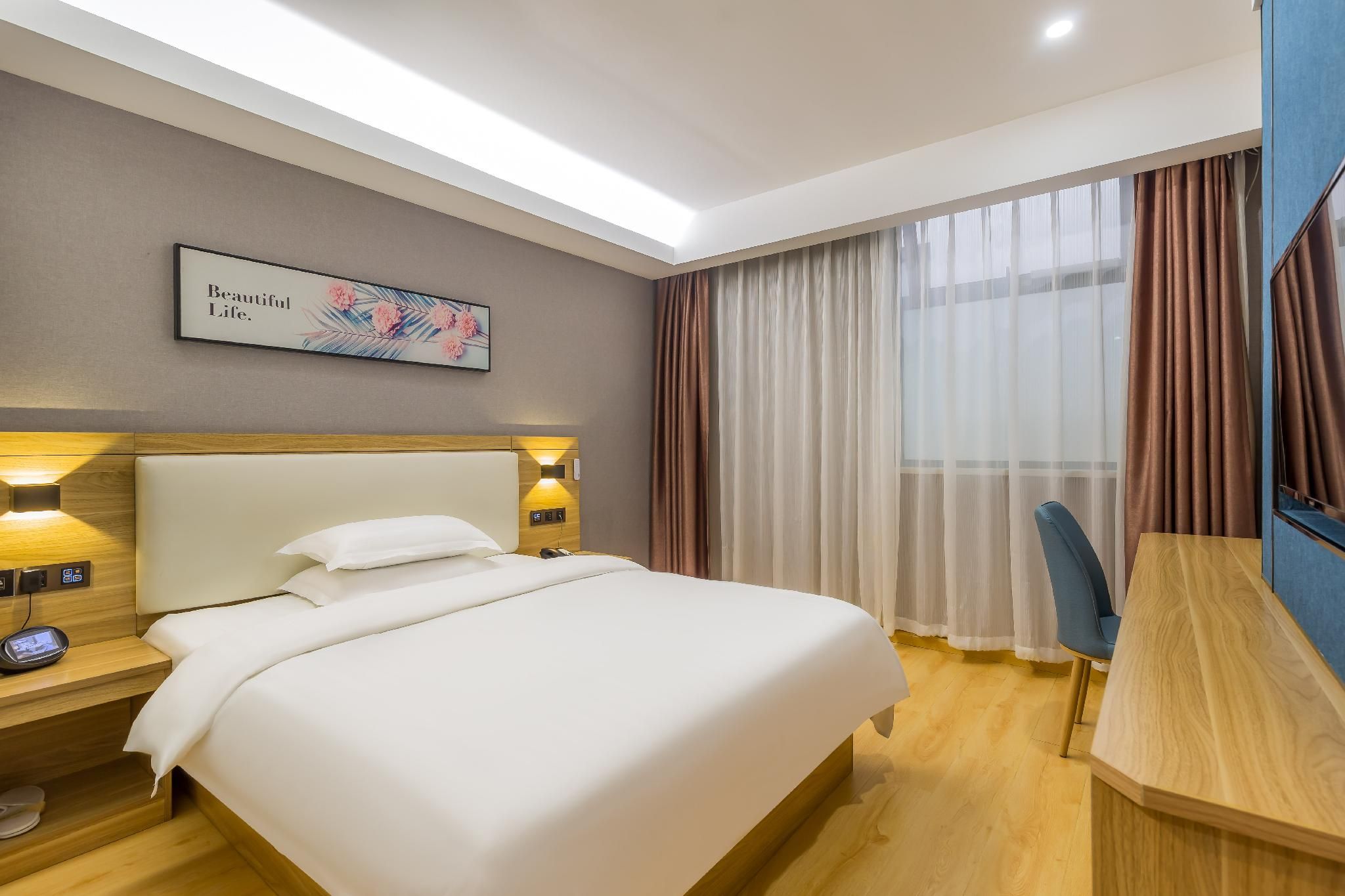 King Studio Suite