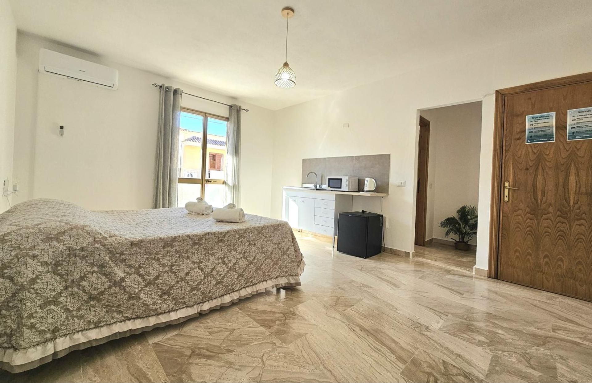 Queen Room with Balcony