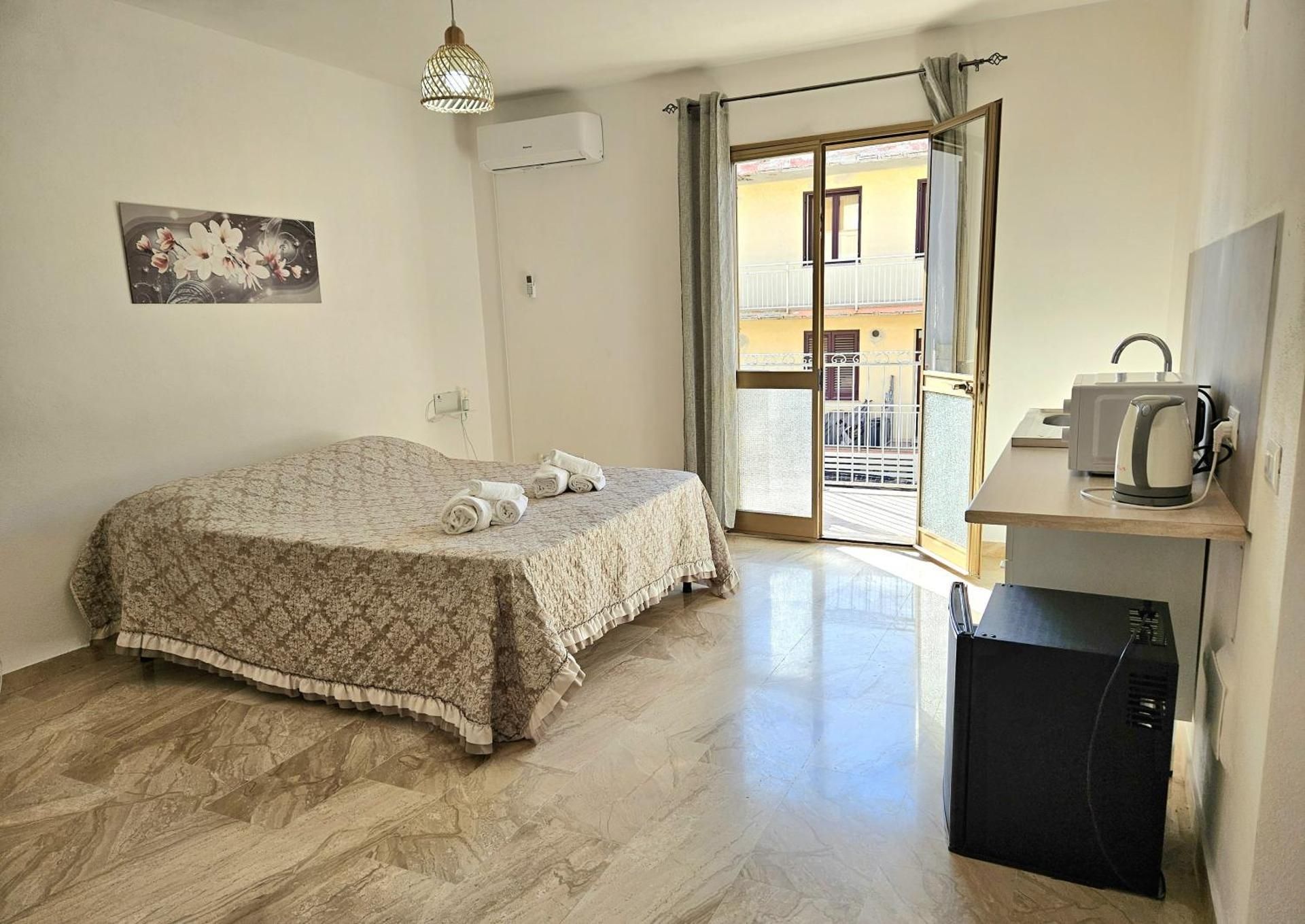 Queen Room with Balcony