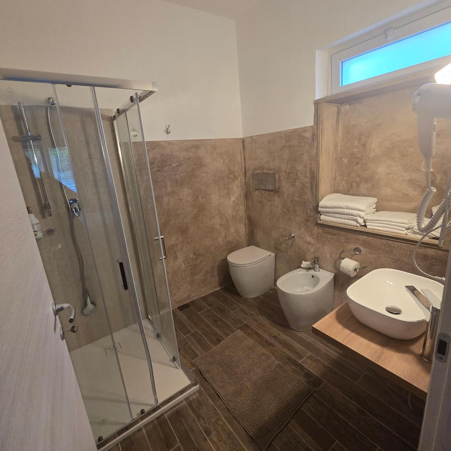 Miluna Affittacamere Quadruple Room 2