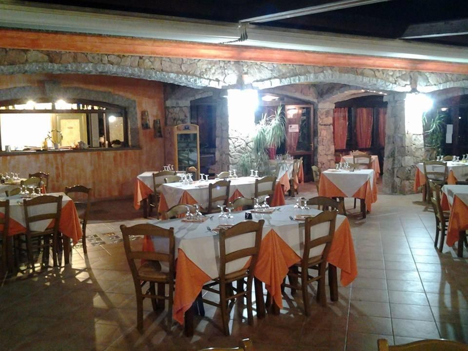 restaurant