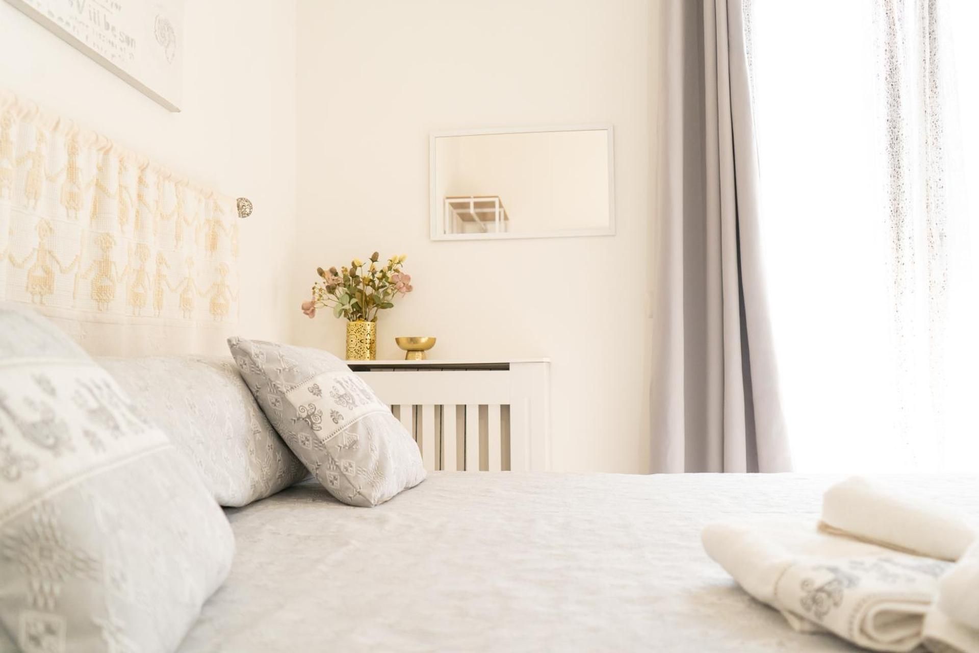 Double or Twin Room with Private Bathroom