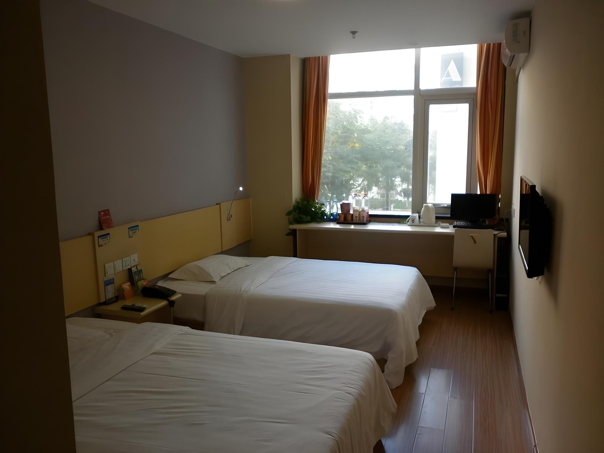 Corporate Twin, Guest room, 2 Twin/Single Bed(s), City view